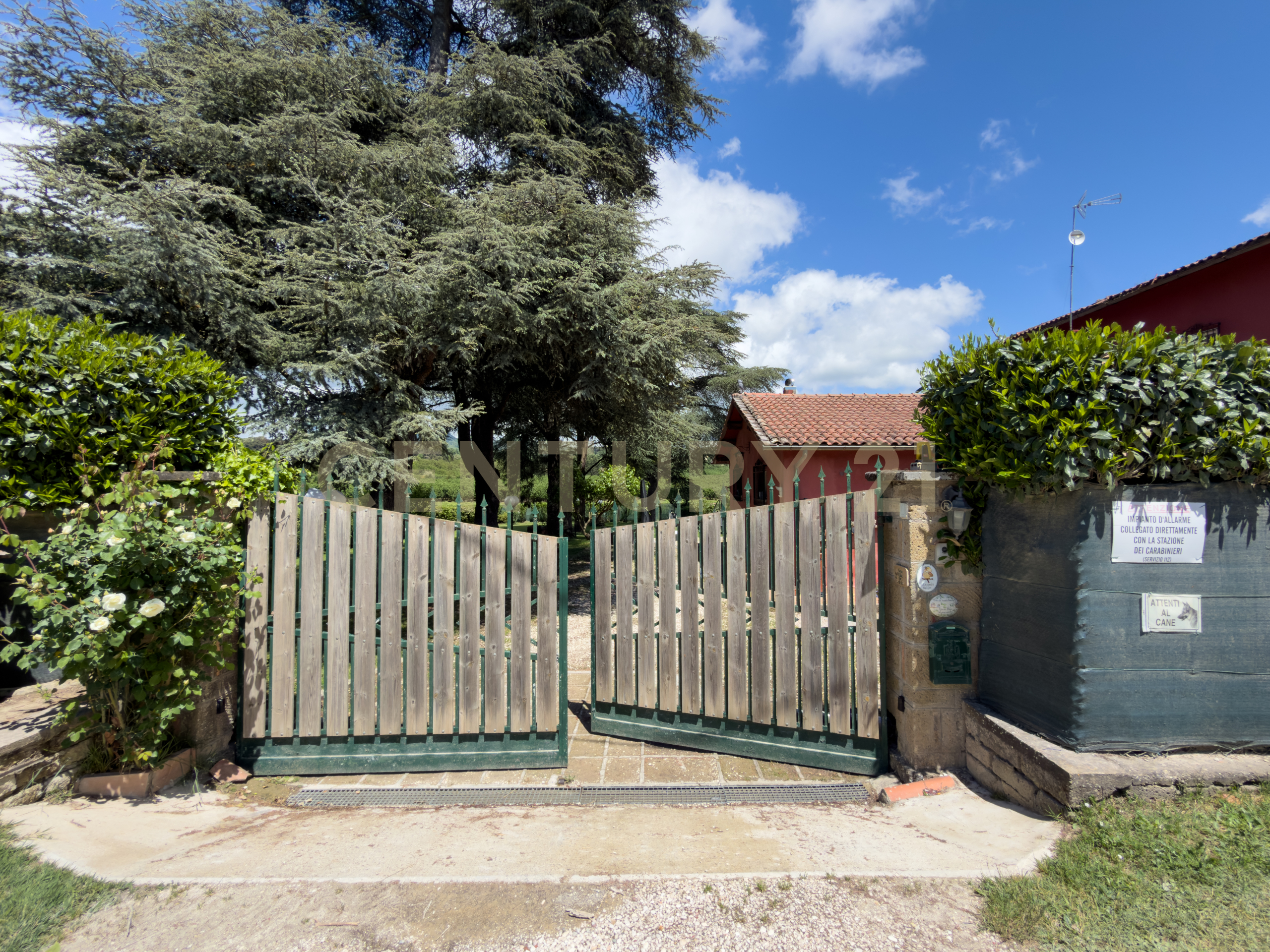 Casa indipendente con giardino in strada del quadrone 1, Capranica