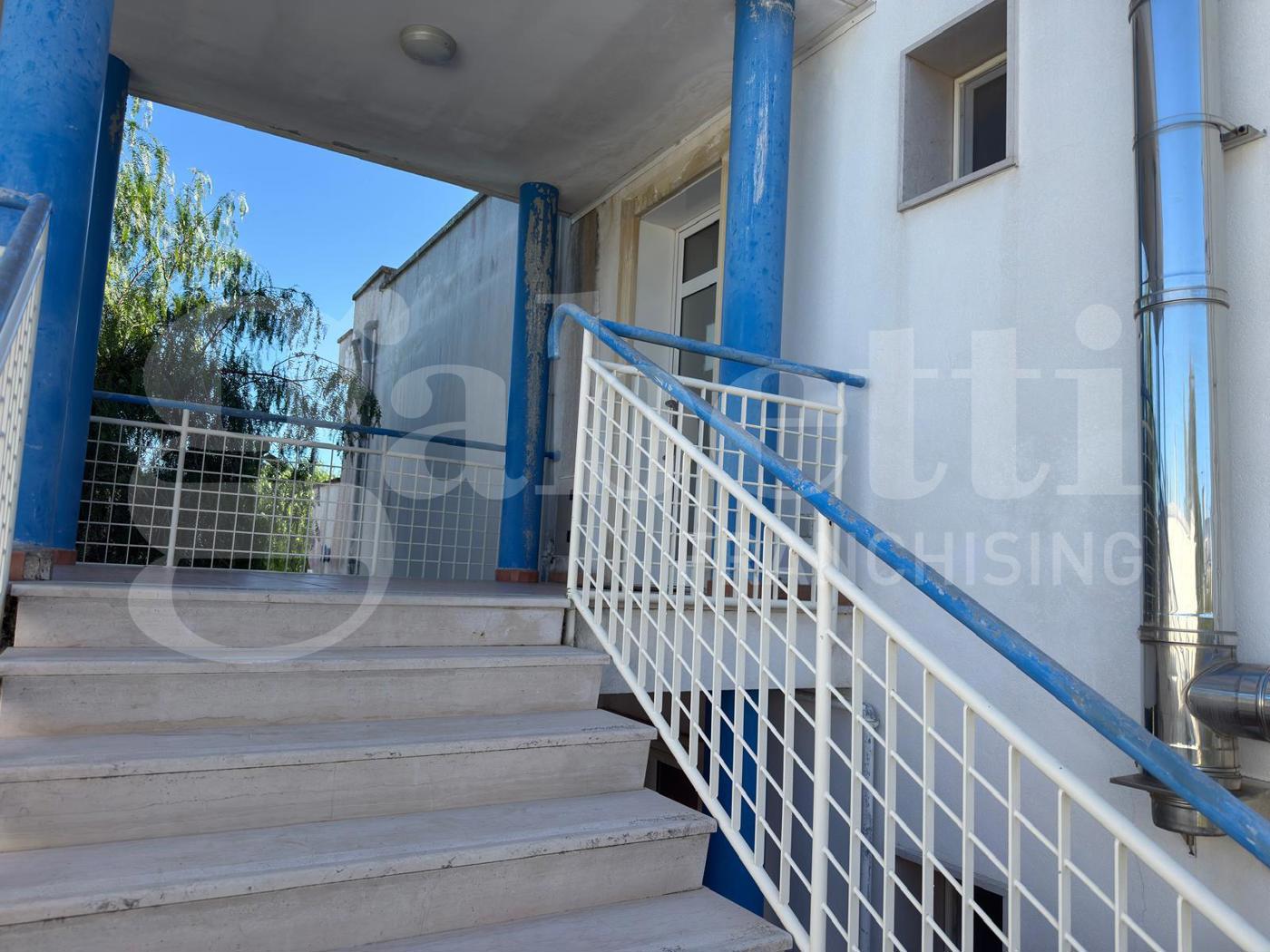 Trilocale in vendita a Lizzanello