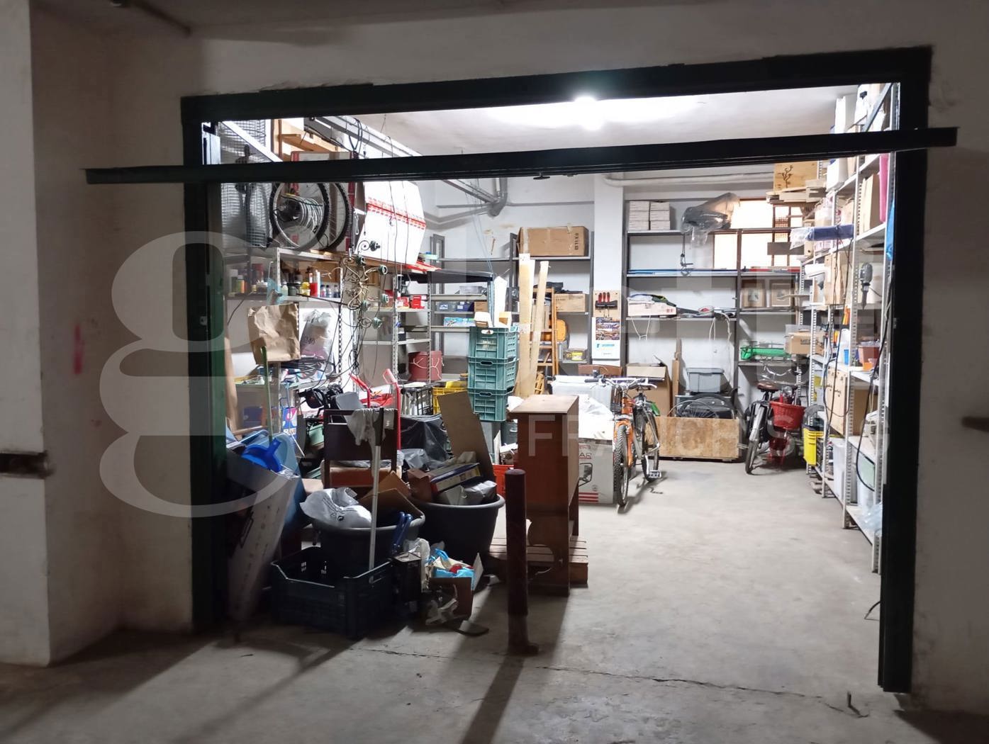 Box/Garage 30mq in vendita a Lecce