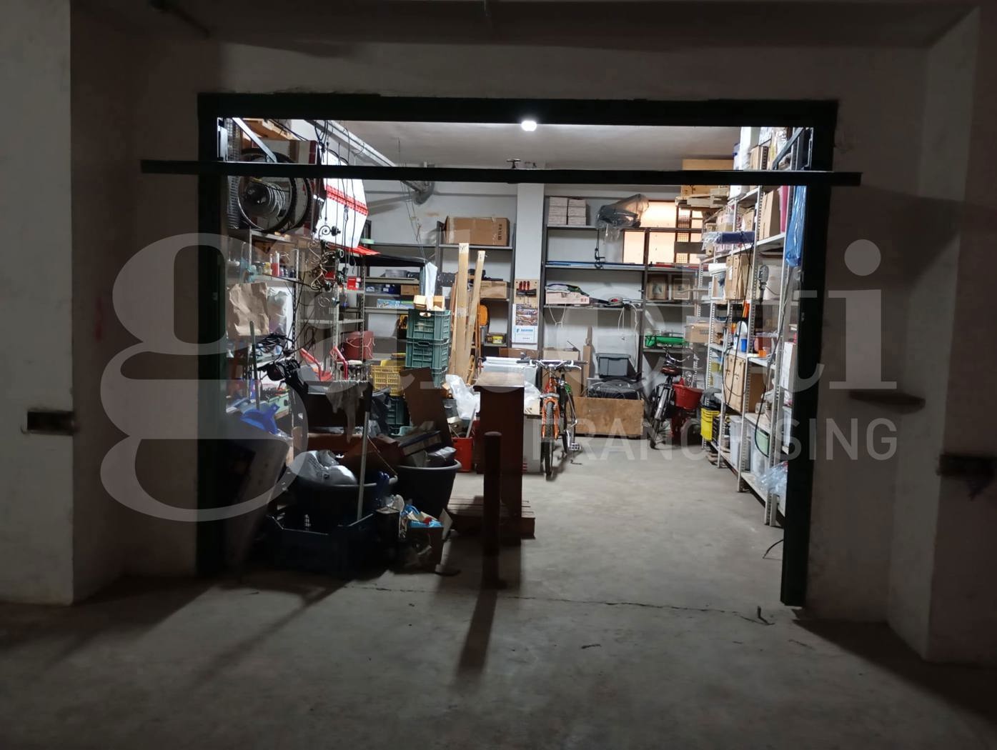 Box/Garage 30mq in vendita a Lecce