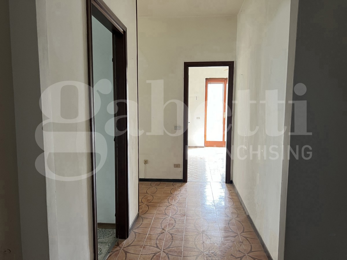 Appartamento con box a Brindisi