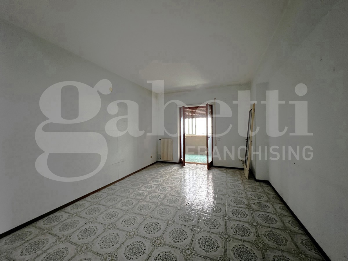 Appartamento con box a Brindisi