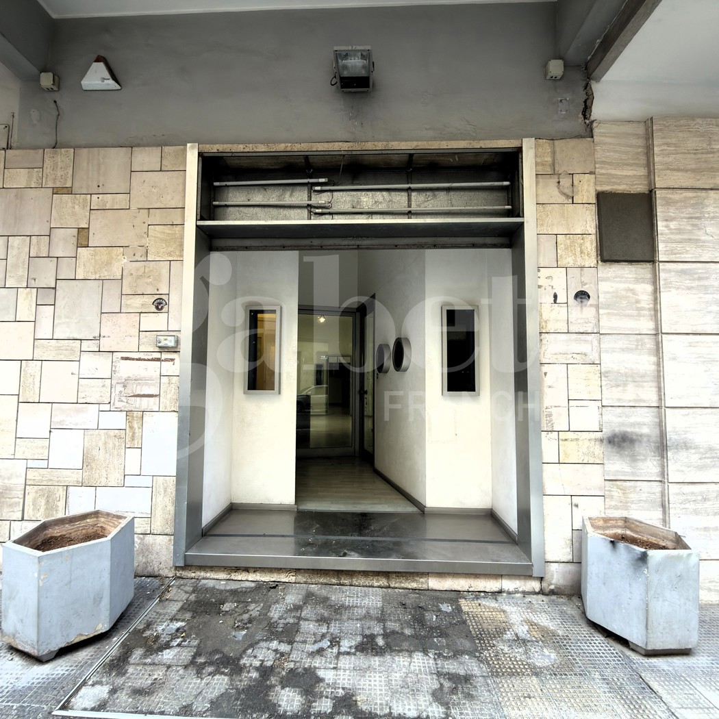 Negozio in vendita a Lecce