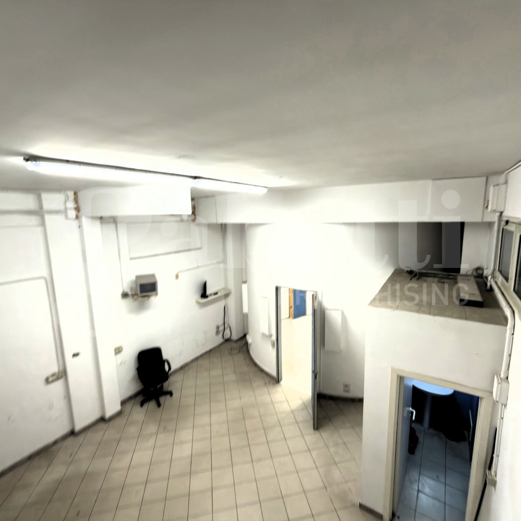 Negozio in vendita a Lecce