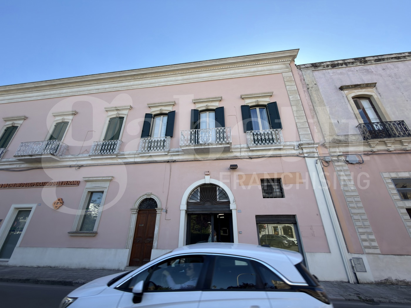 Negozio in vendita a Nard�