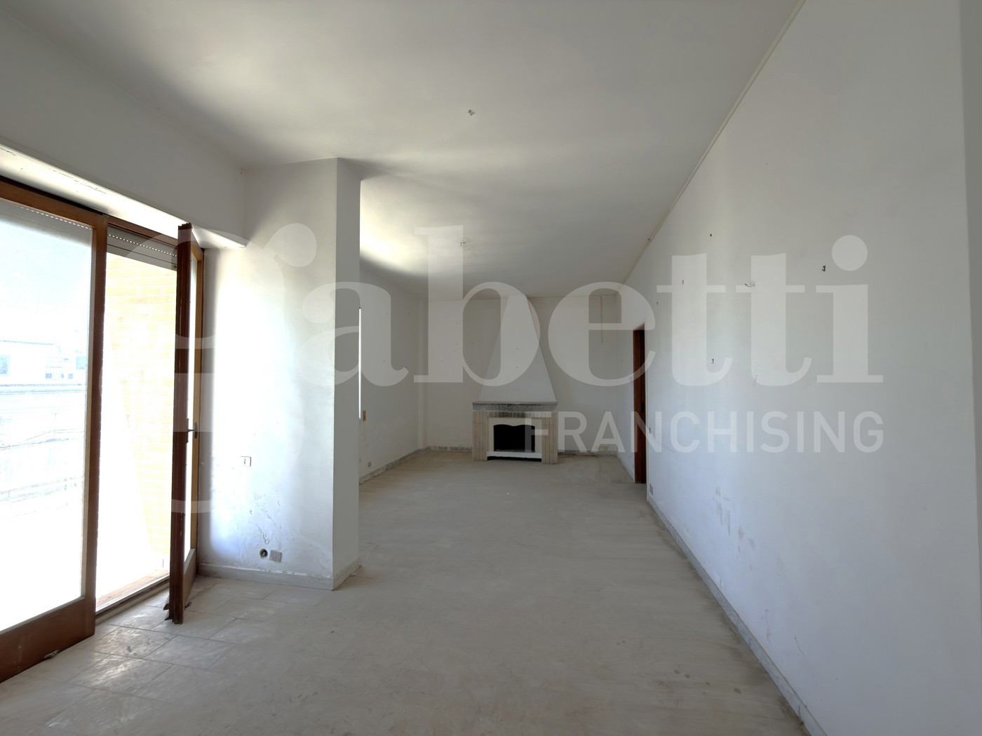 Attico da ristrutturare a Lecce