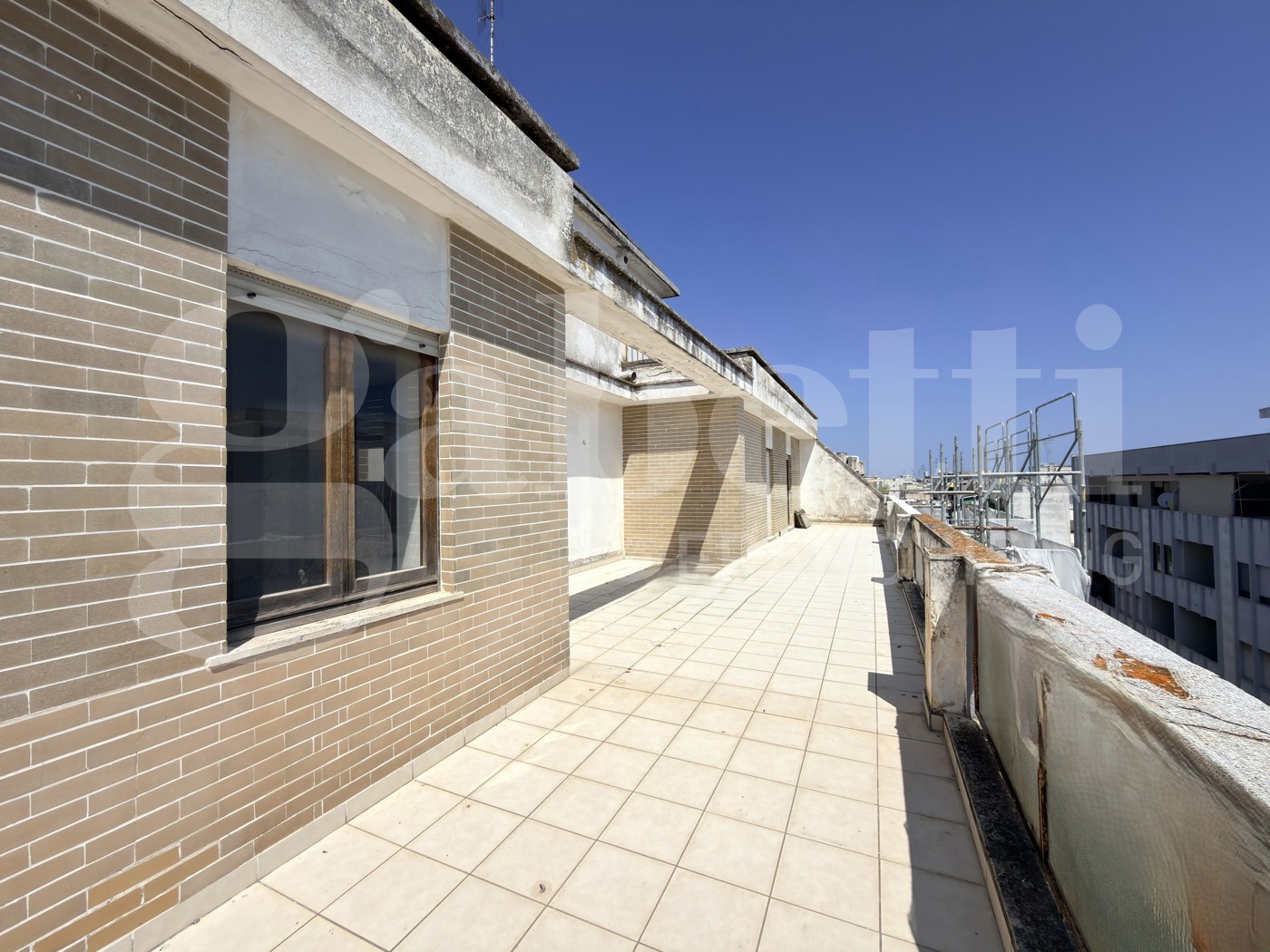 Attico da ristrutturare a Lecce