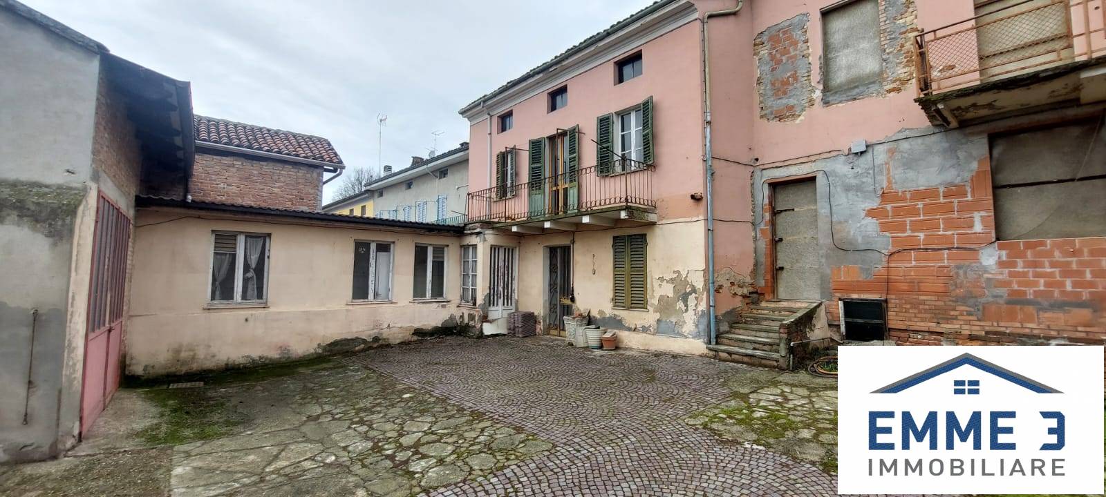 villetta bifamiliare in vendita a San Salvatore Monferrato