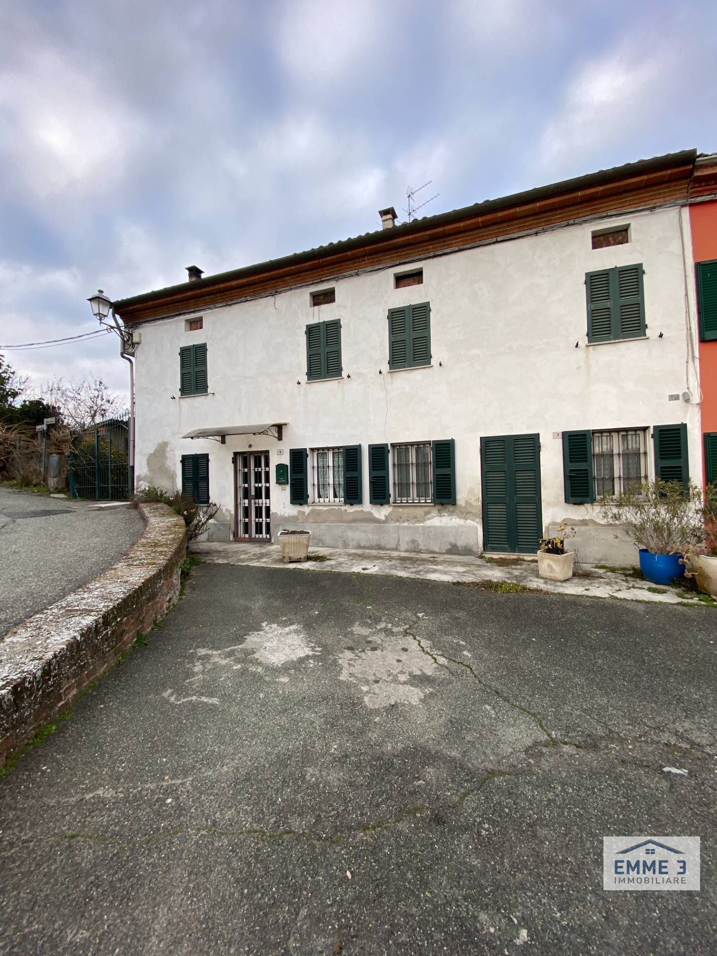 Casa semindipendente in vendita a Montecastello