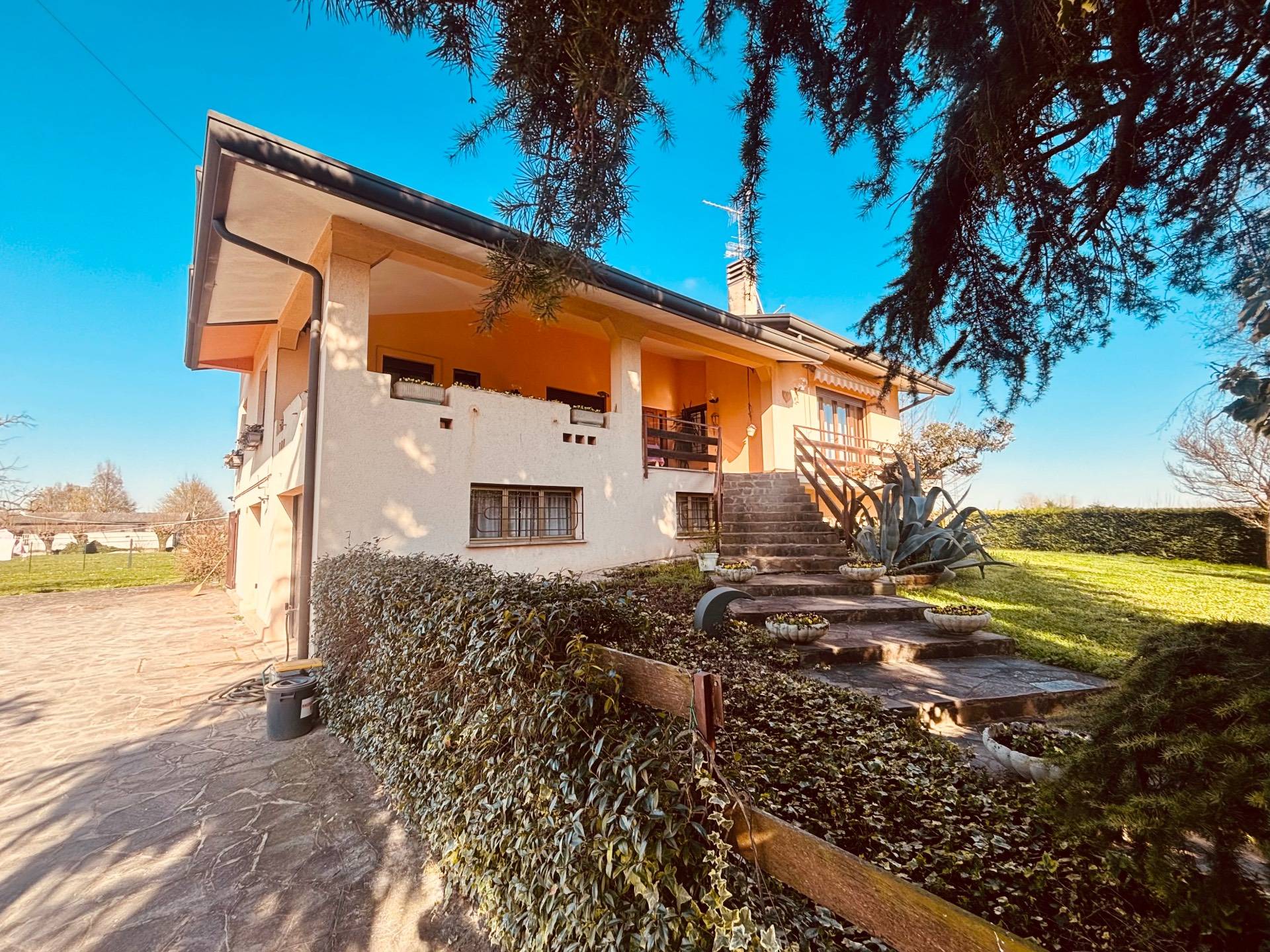 Abitazione indipendente in vendita a Montagnana