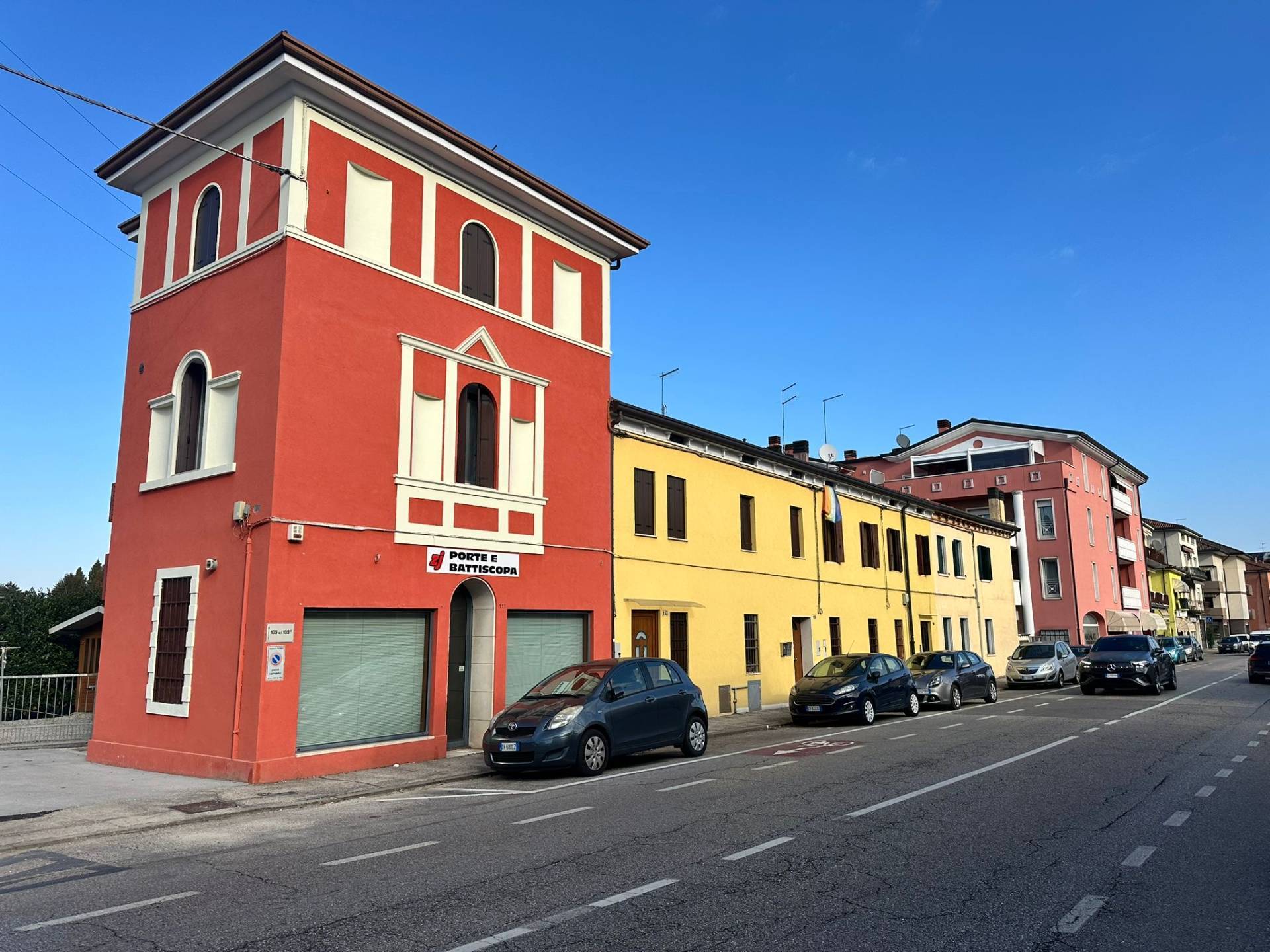 Negozio in affitto a Vicenza, Borgo Casale-V.le Trieste