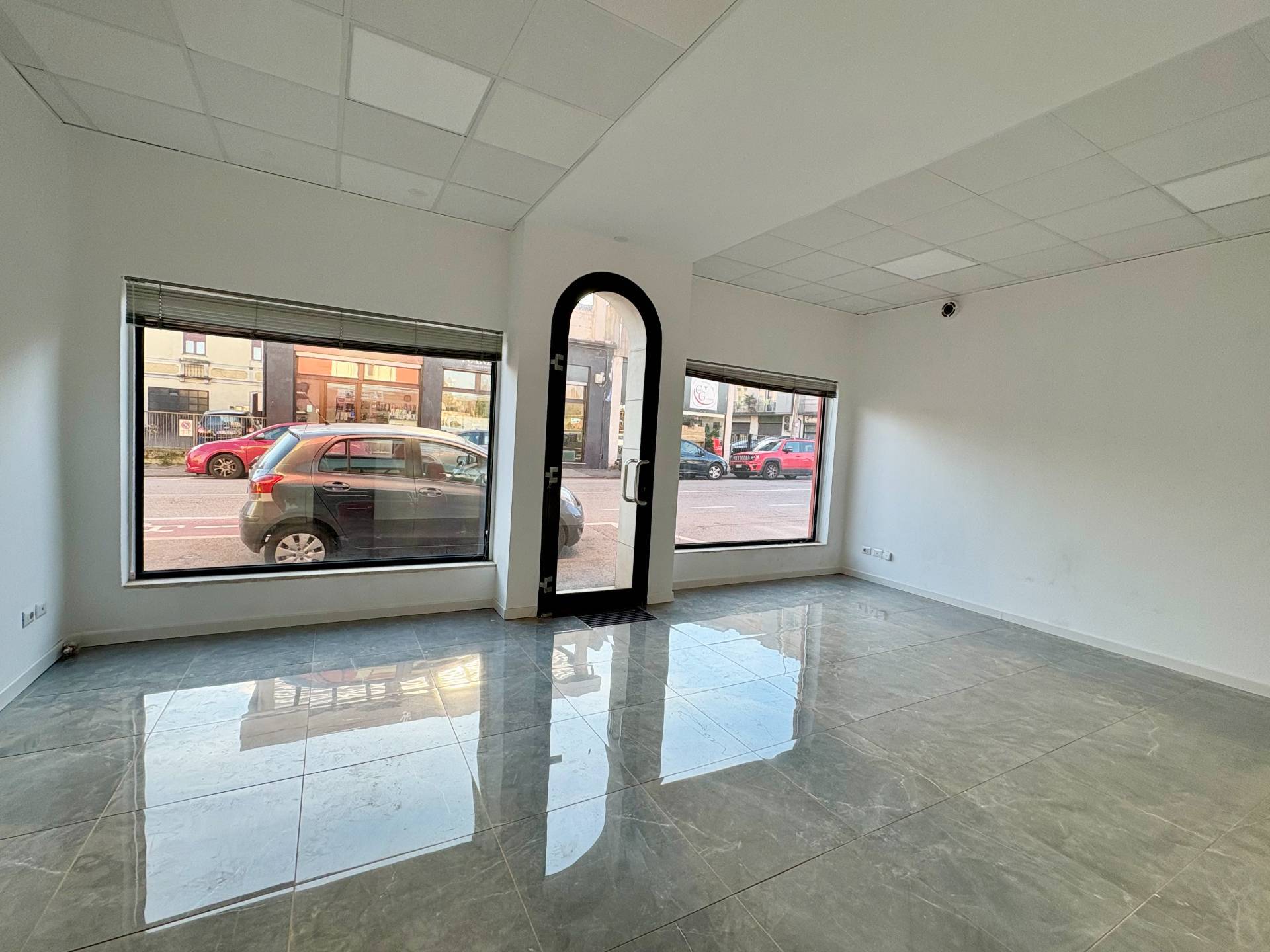 Negozio in affitto a Vicenza, Borgo Casale-V.le Trieste