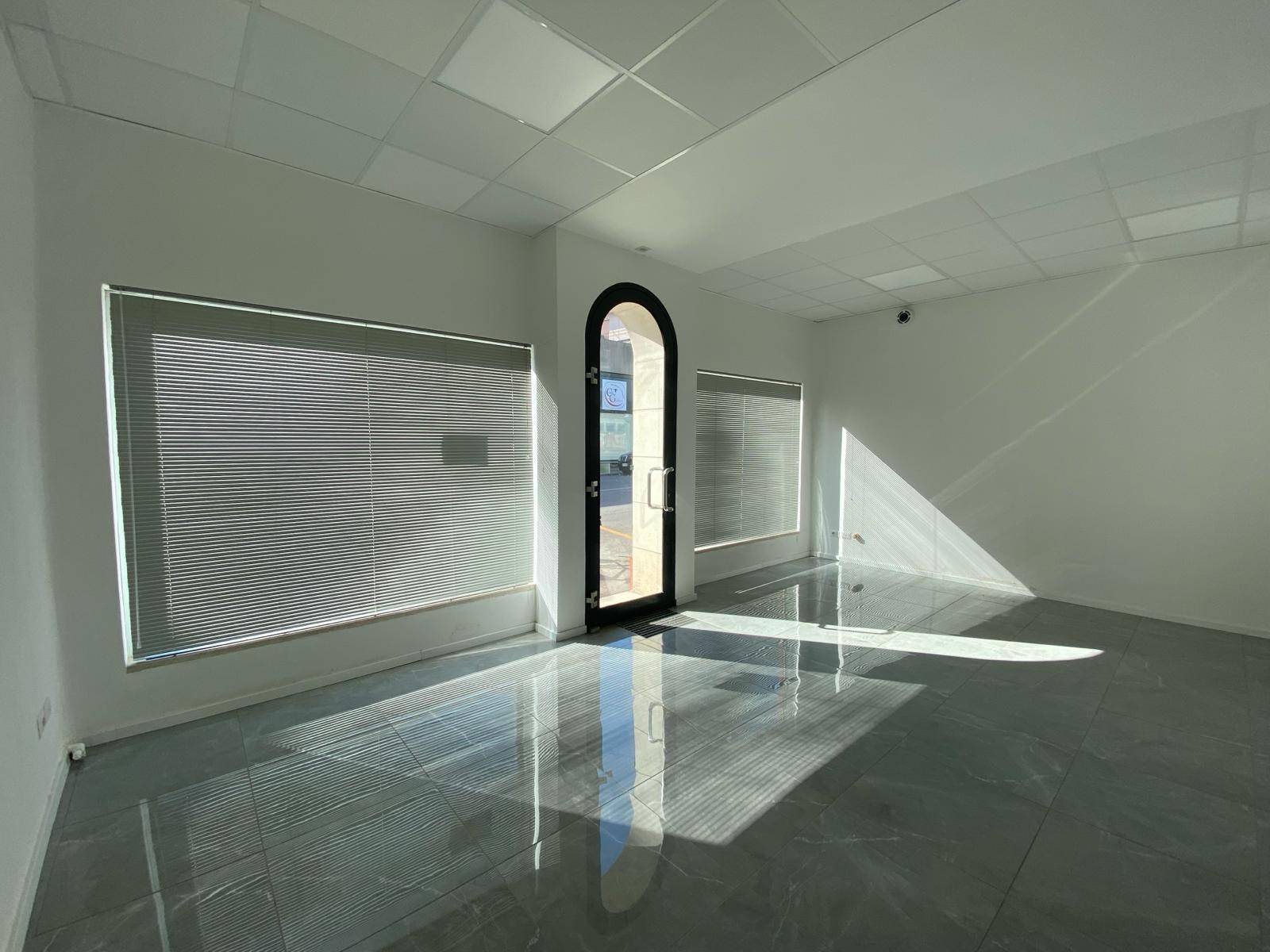 Negozio in affitto a Vicenza, Borgo Casale-V.le Trieste