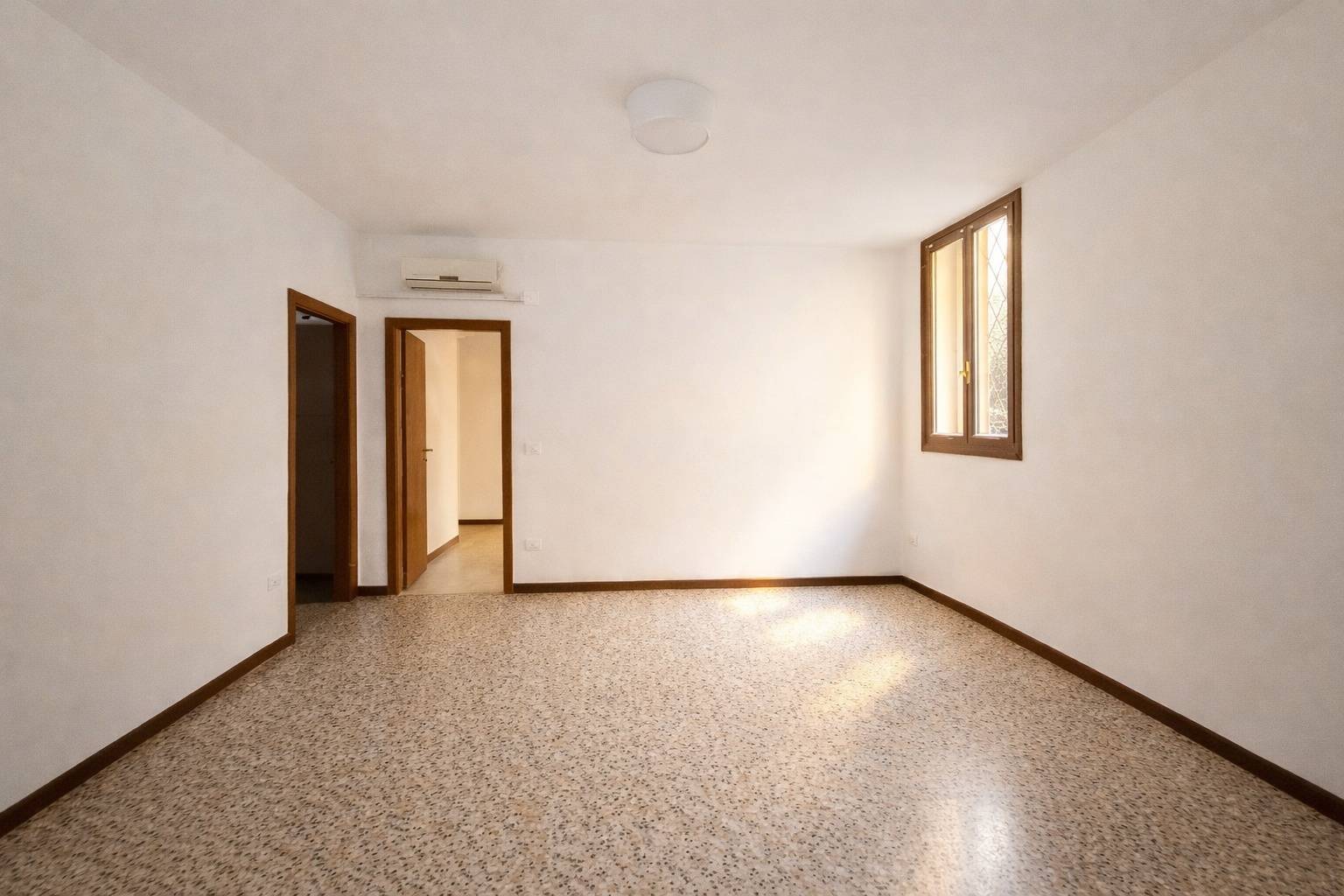 Abitazione semindipendente in vendita a Vicenza, Centro storico