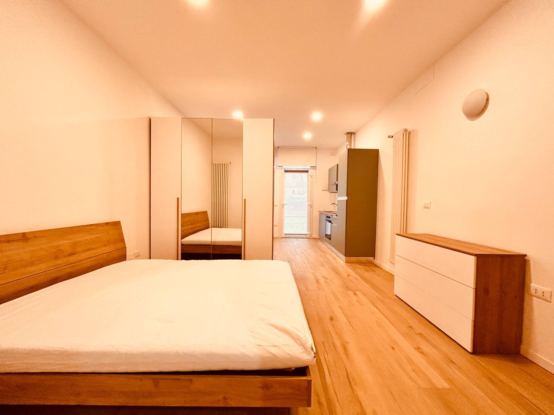 Appartamento monolocale in vendita a Vicenza, V.le Crispi-S. Lazzaro-Cattane