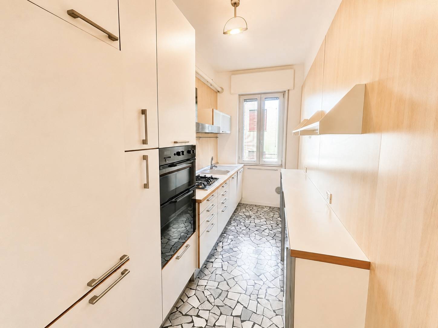 Appartamento quadrilocale in vendita a Vicenza