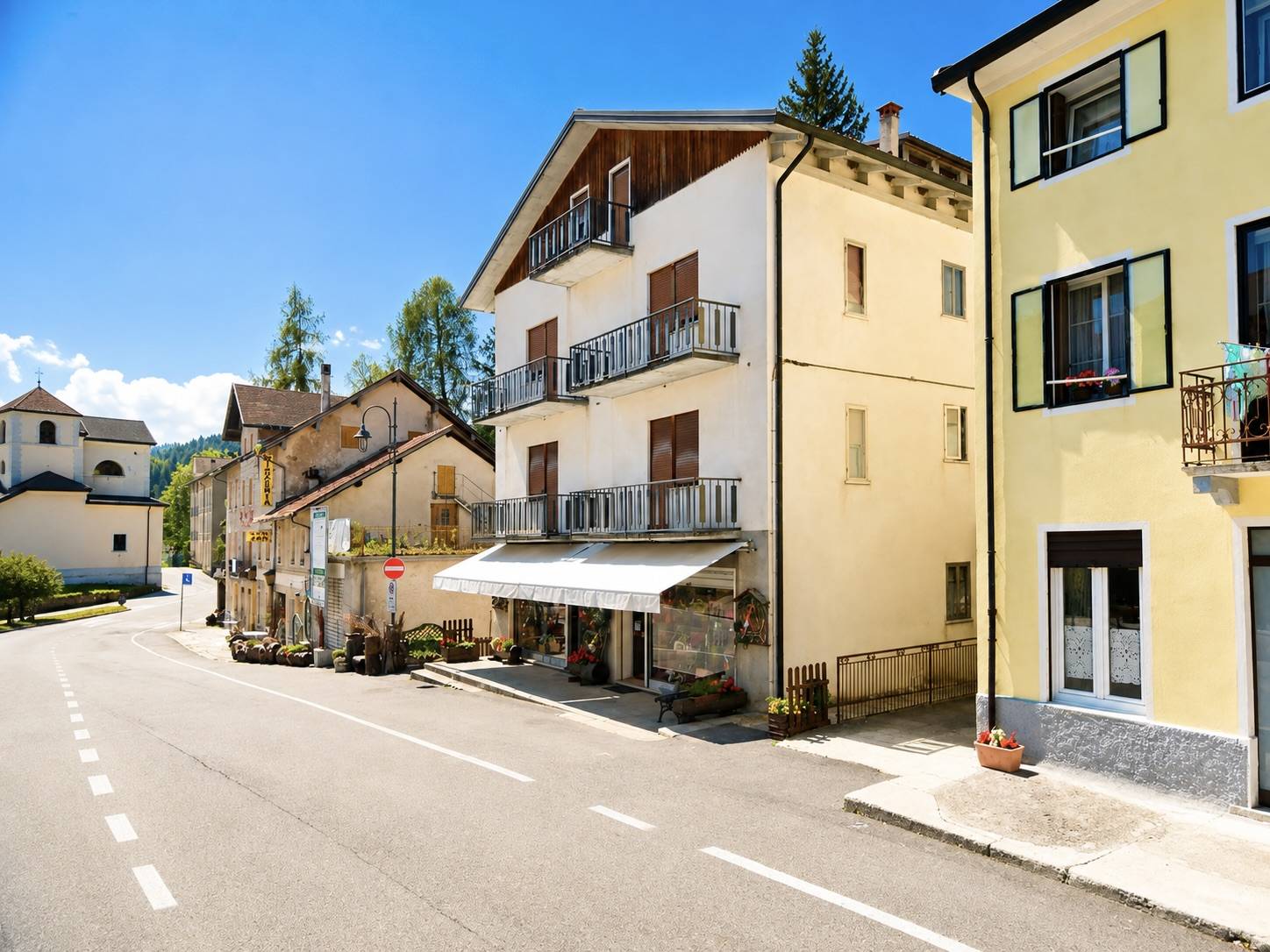 Appartamento quadrilocale in vendita a Tonezza del Cimone