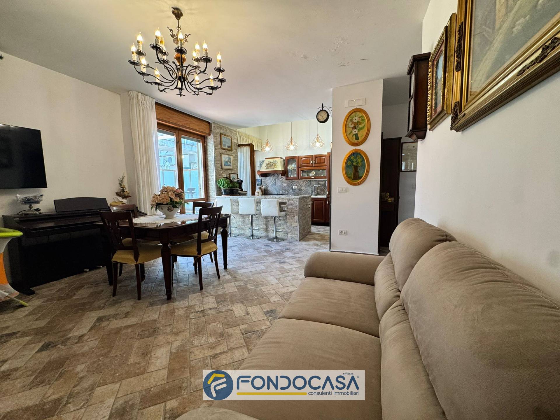Appartamento in vendita a Salerno, Fuorni