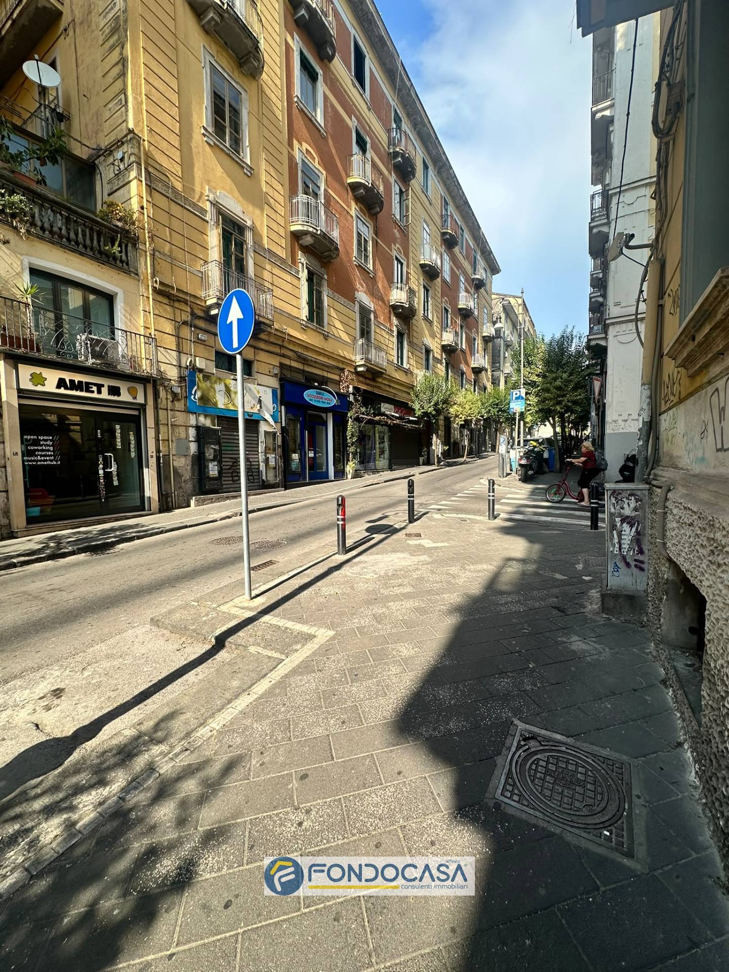 Locale commerciale in vendita a Salerno