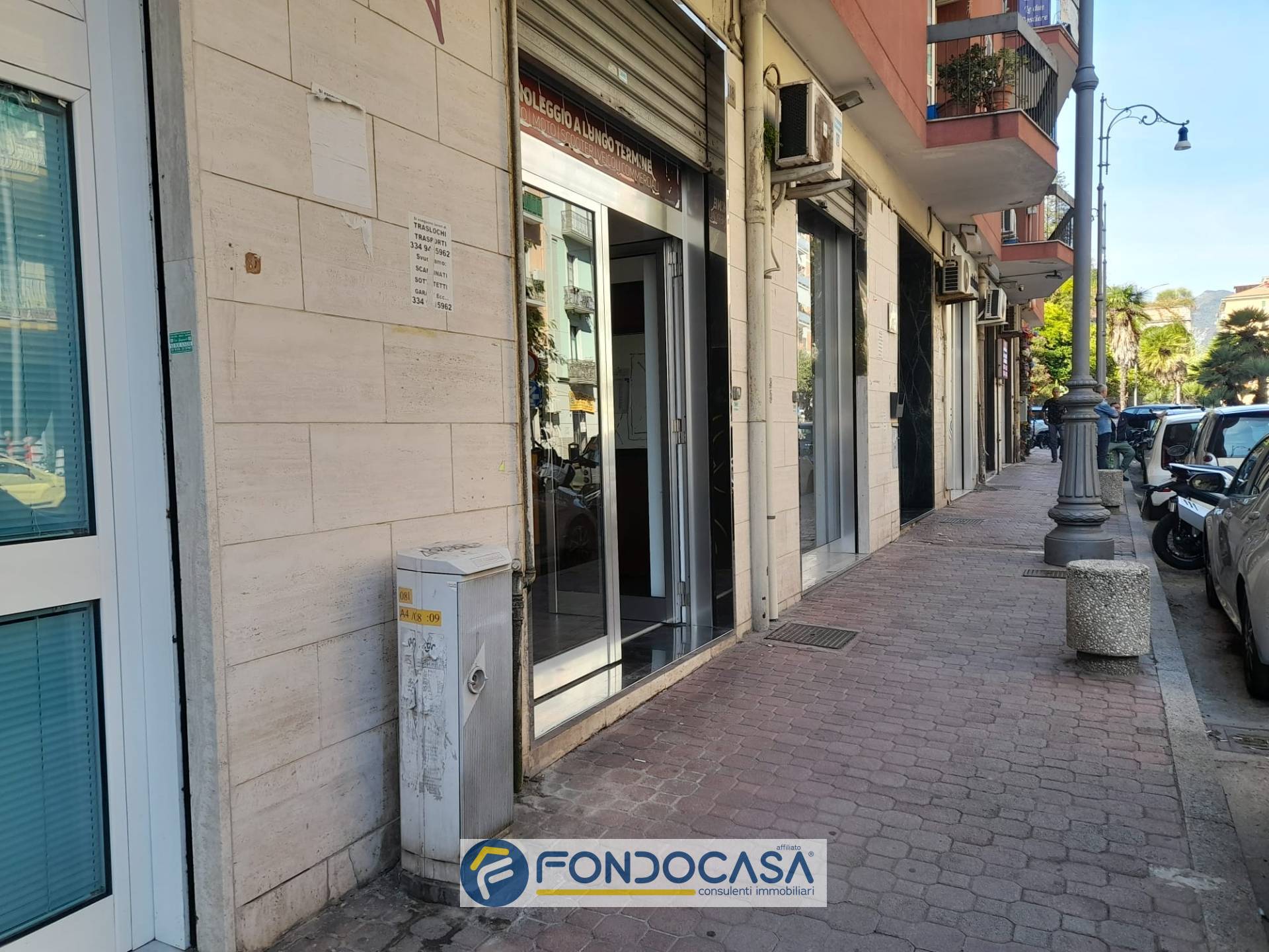 Locale commerciale in affitto a Salerno, TORRIONE