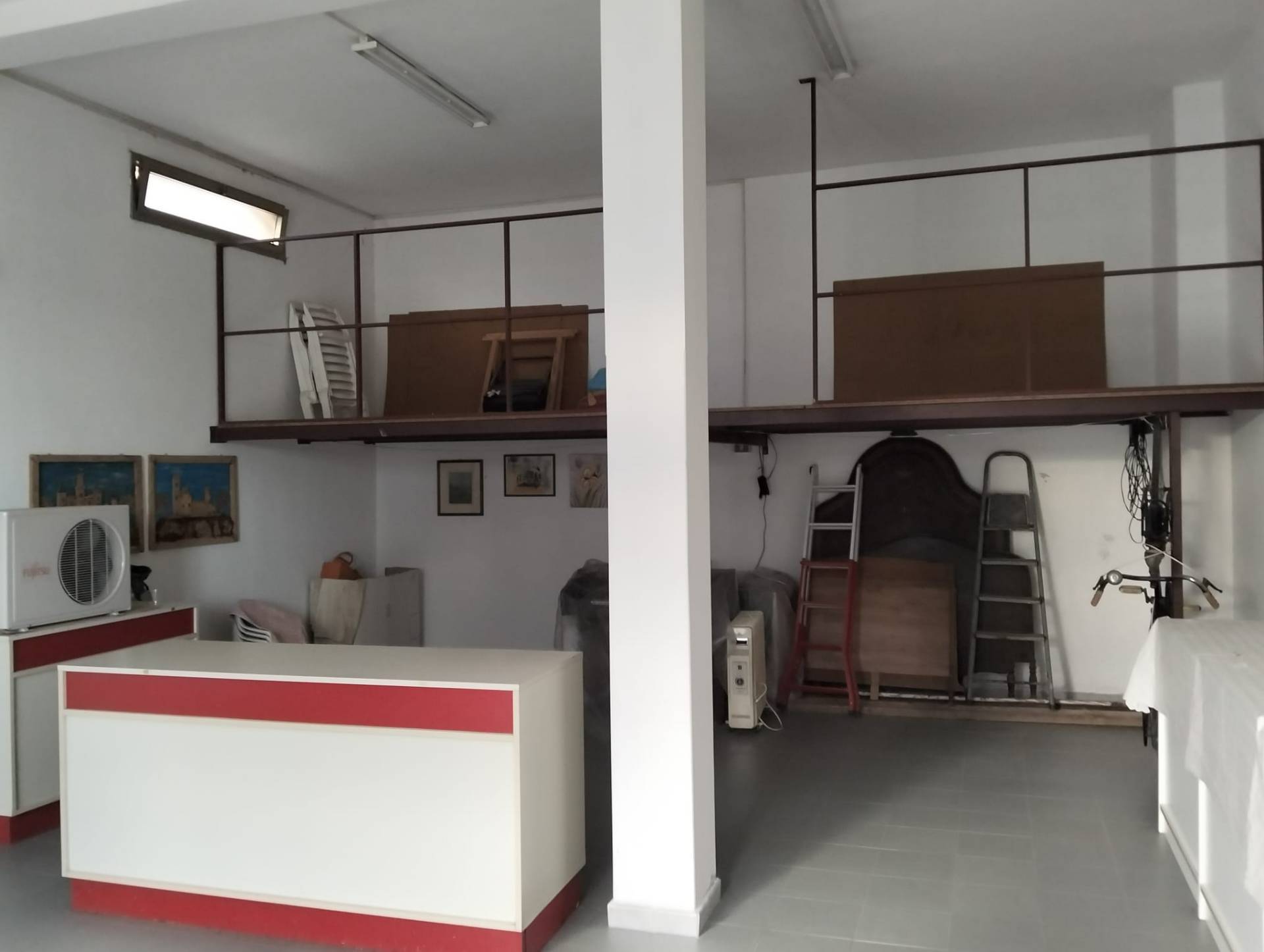 Locale commerciale in vendita a Nuraminis