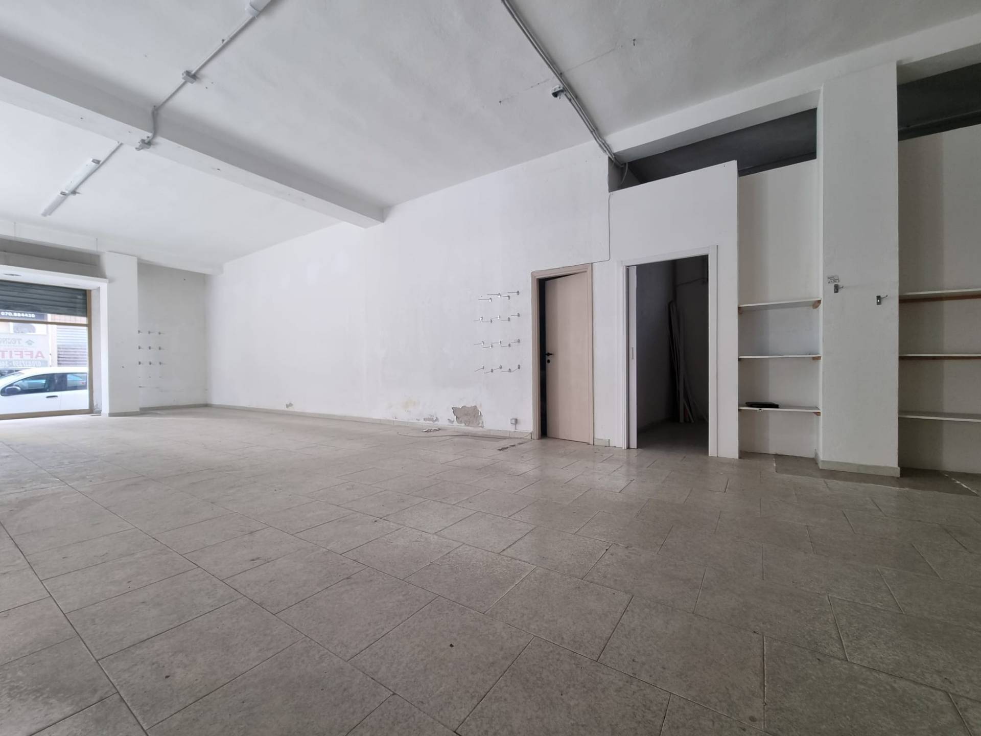 Locale commerciale in vendita a Quartu Sant'Elena