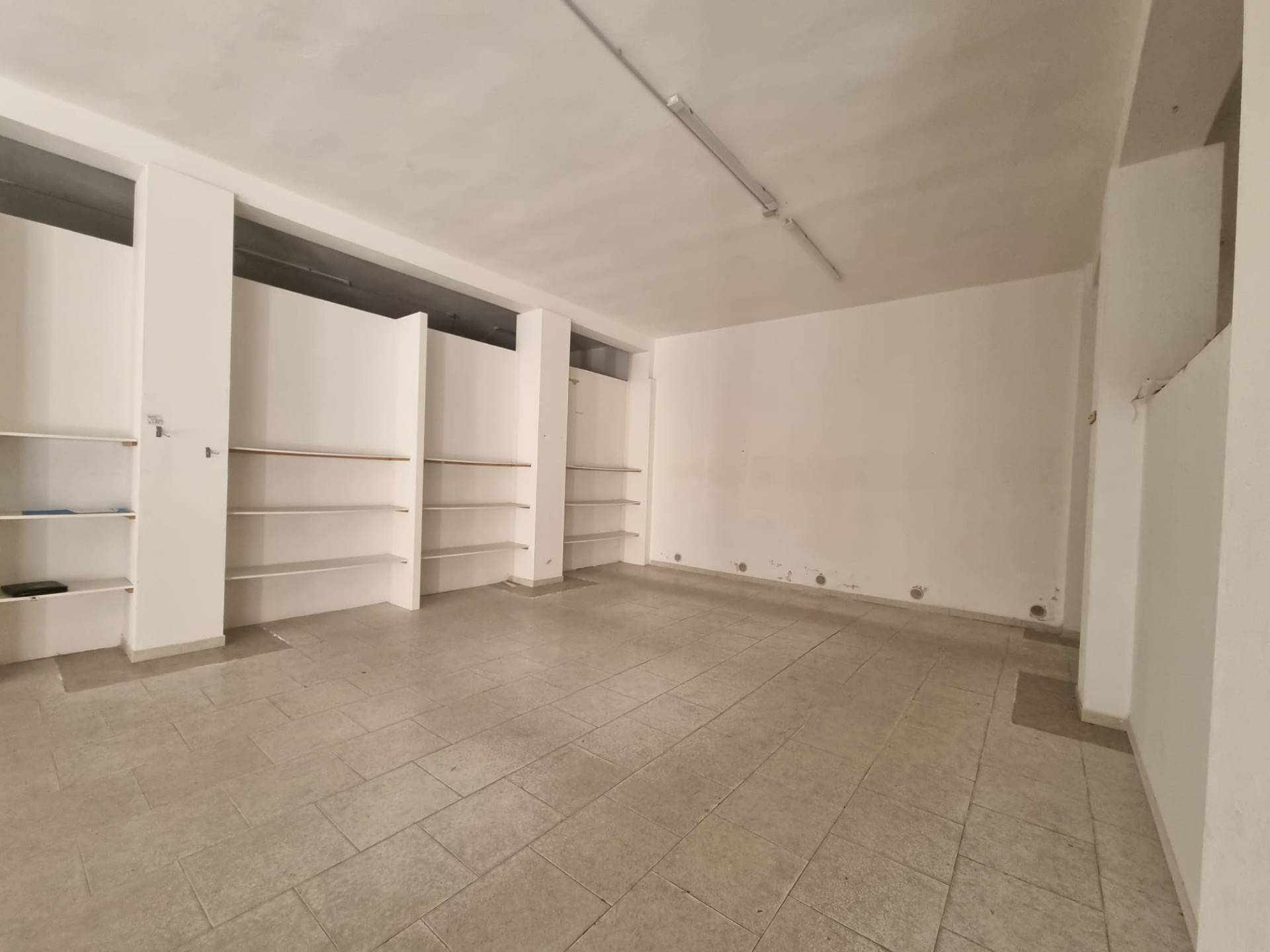 Locale commerciale in vendita a Quartu Sant'Elena