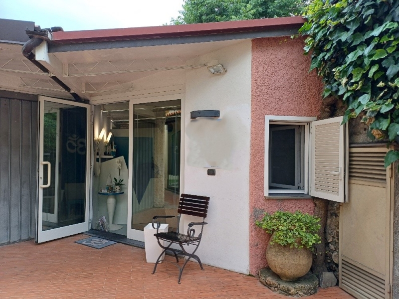 Negozio ristrutturato a Alassio