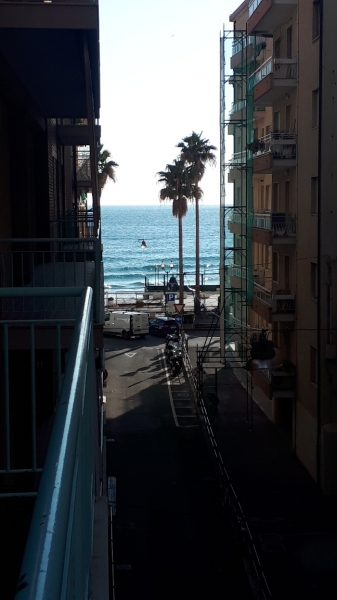 Bilocale arredato in affitto a Alassio