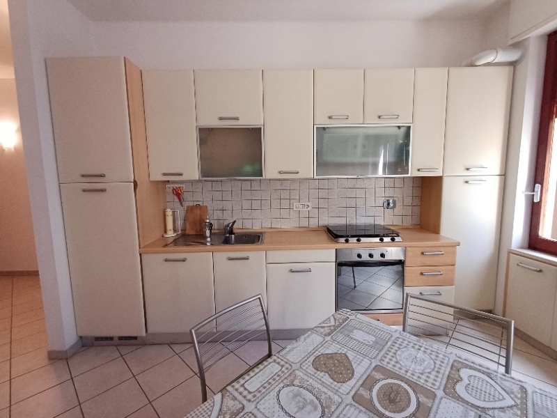 Bilocale arredato in affitto a Alassio