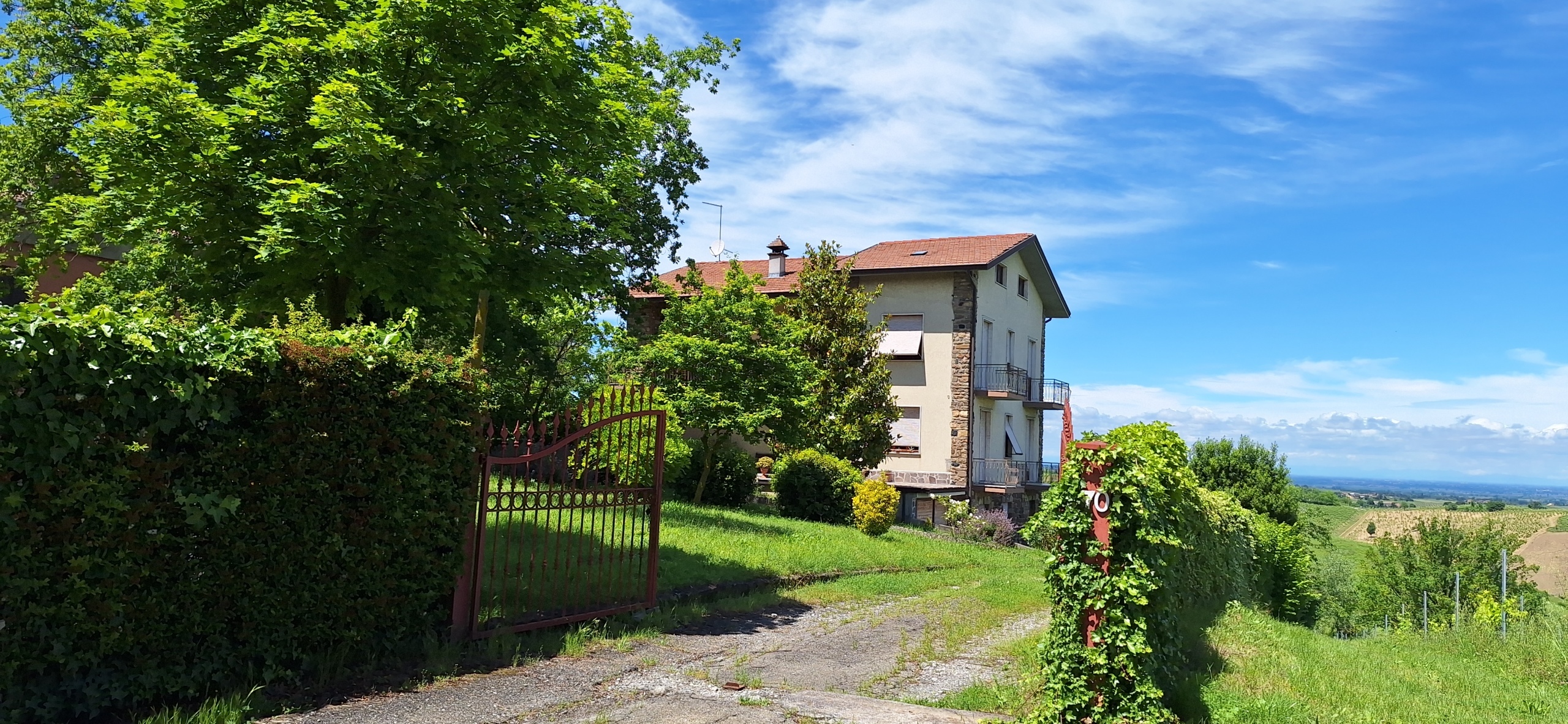 Casa indipendente da ristrutturare in periferia, Ziano Piacentino