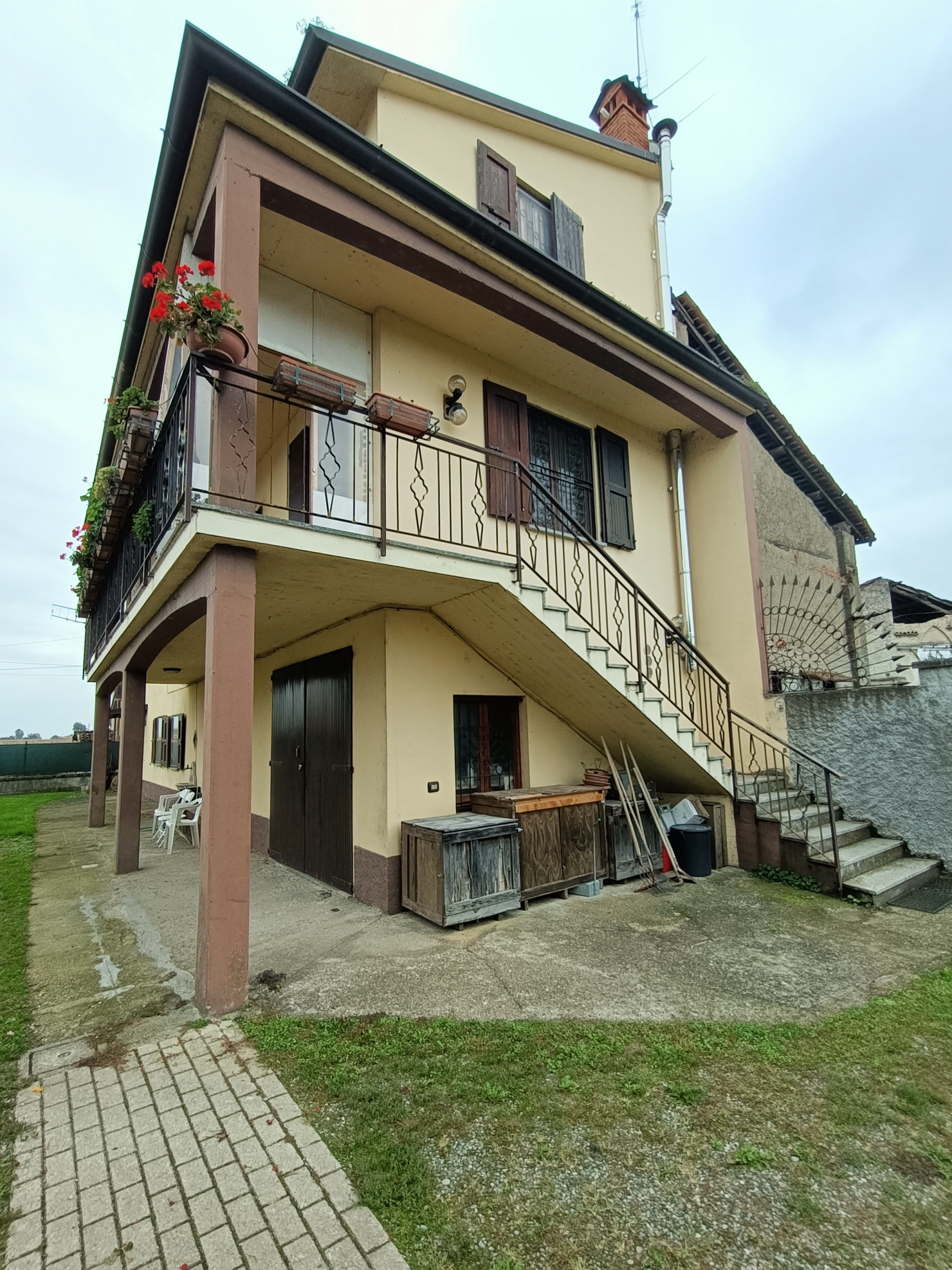 Casa indipendente con giardino in campagna, Monticelli Pavese