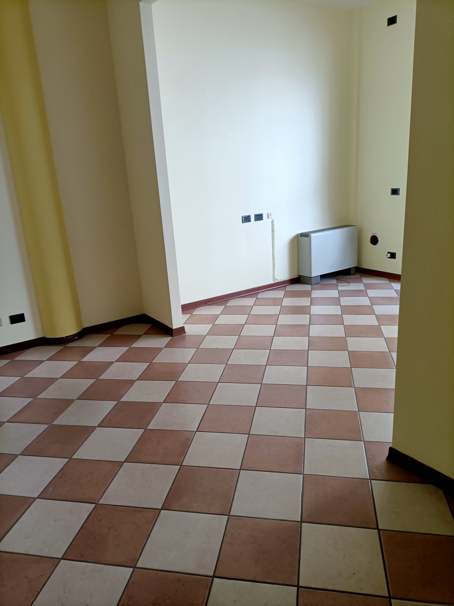 Ufficio in vendita in via fratelli bandiera 30h, Castel San Giovanni