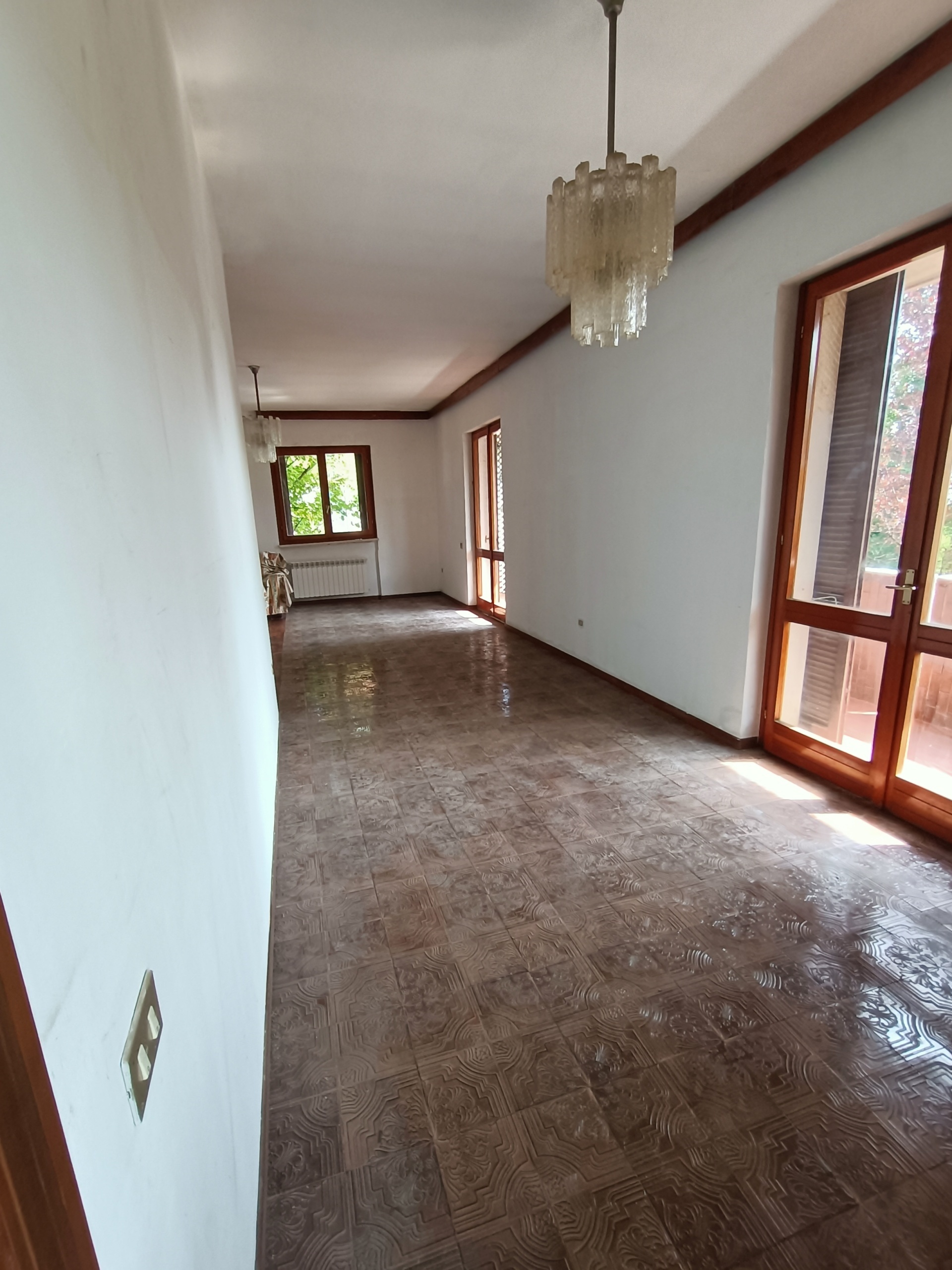 Casa indipendente con giardino in via creta, Ziano Piacentino