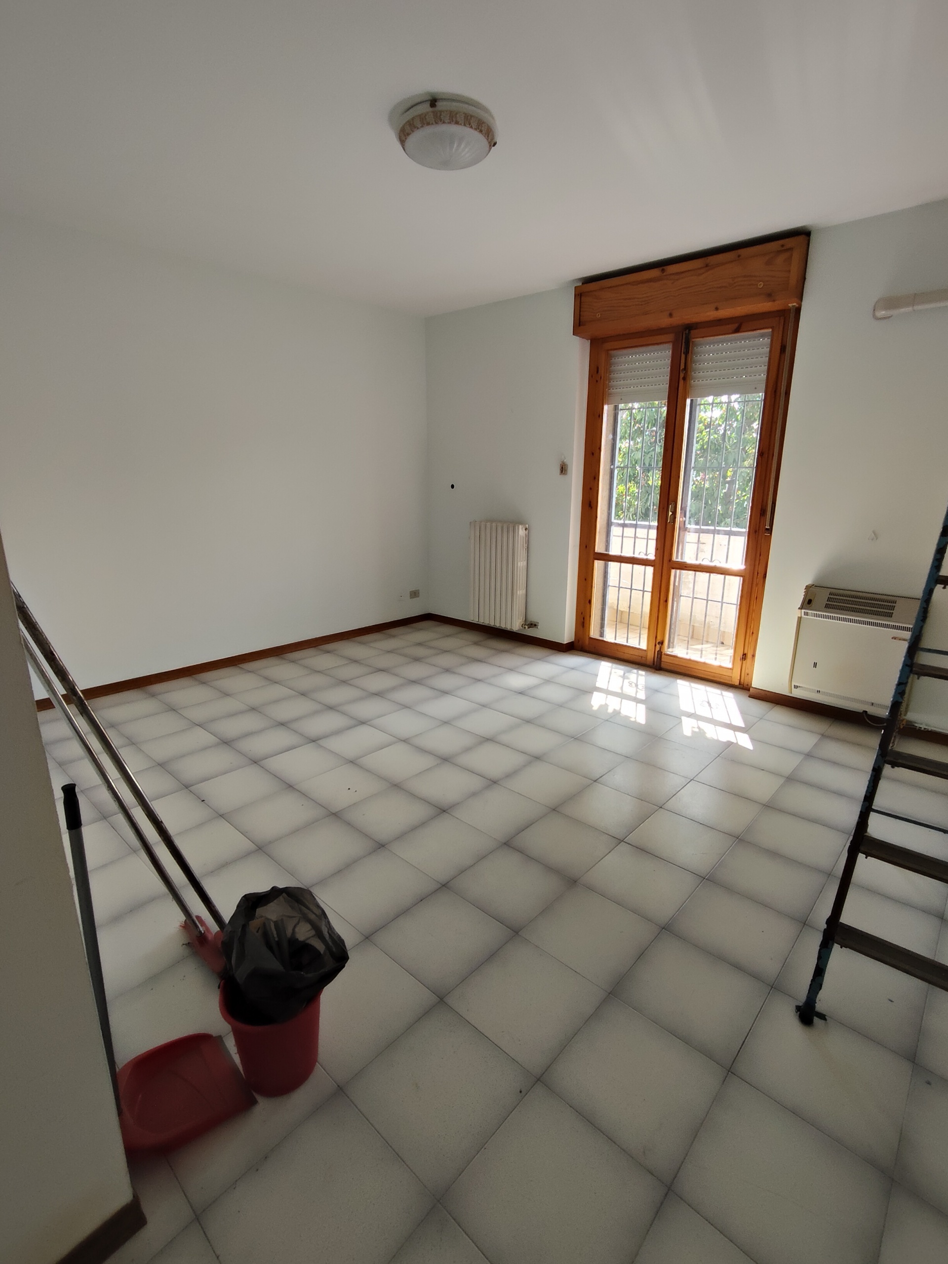 Trilocale con box in centro, Borgonovo Val Tidone