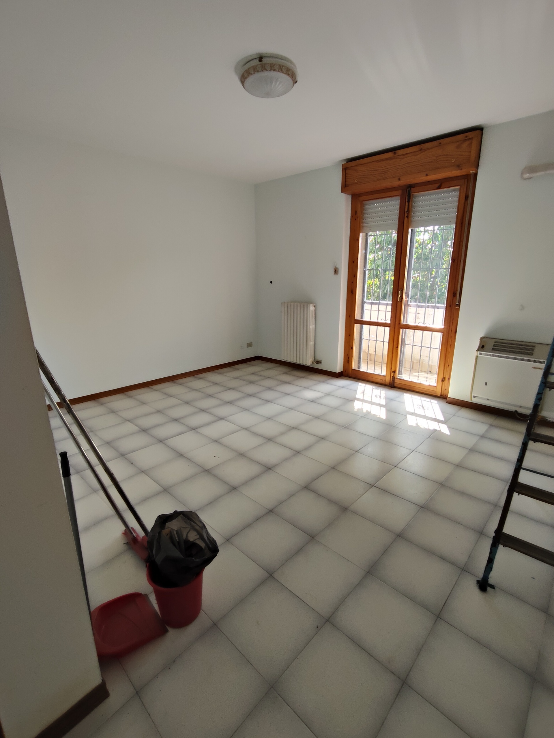 Trilocale con box in centro, Borgonovo Val Tidone