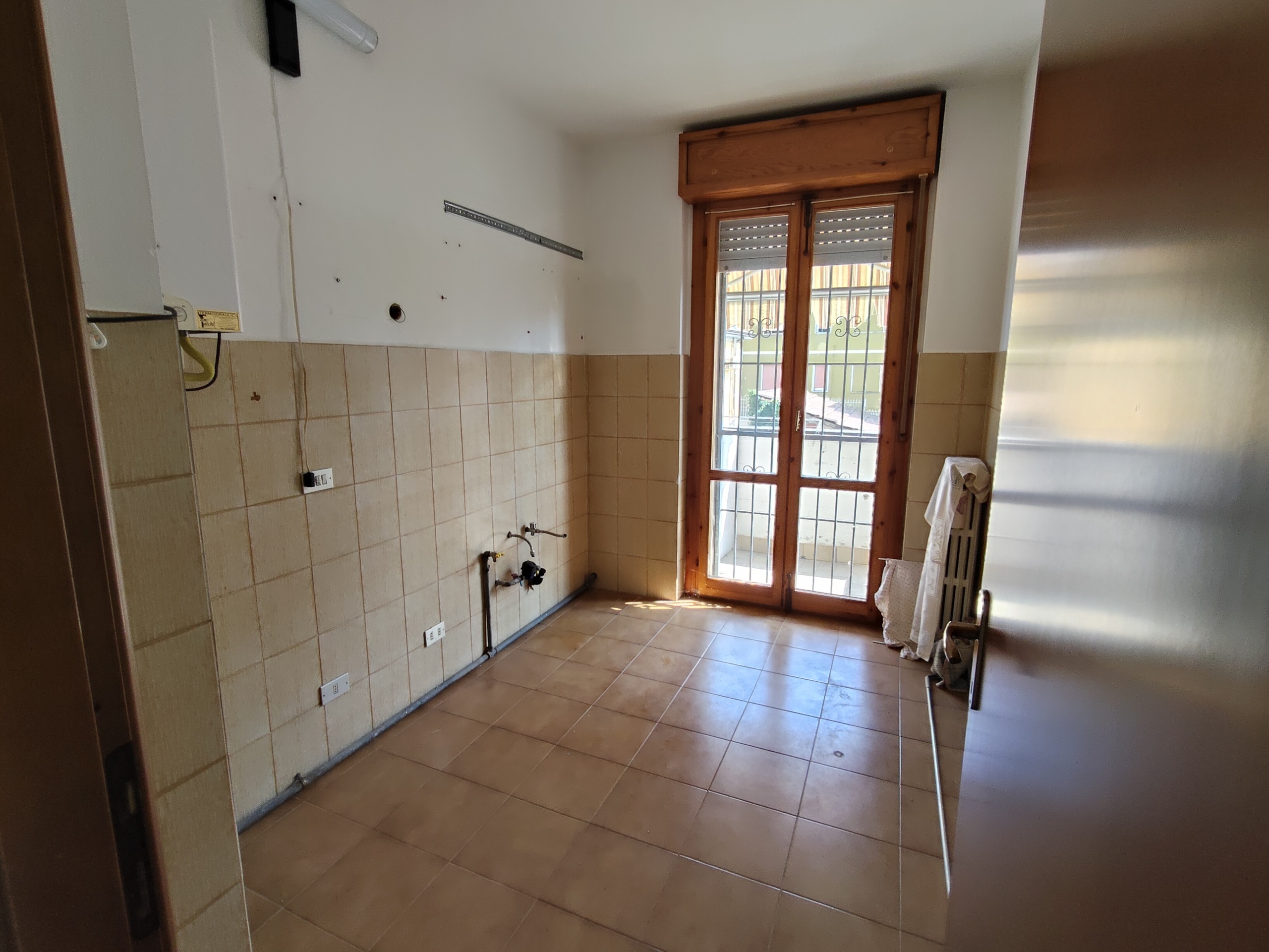 Trilocale con box in centro, Borgonovo Val Tidone