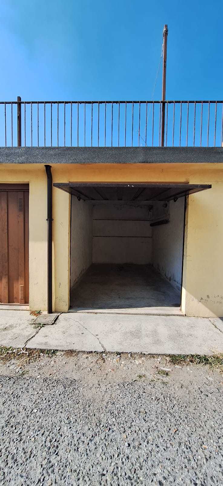 Trilocale con box in via roma, Pieve Porto Morone