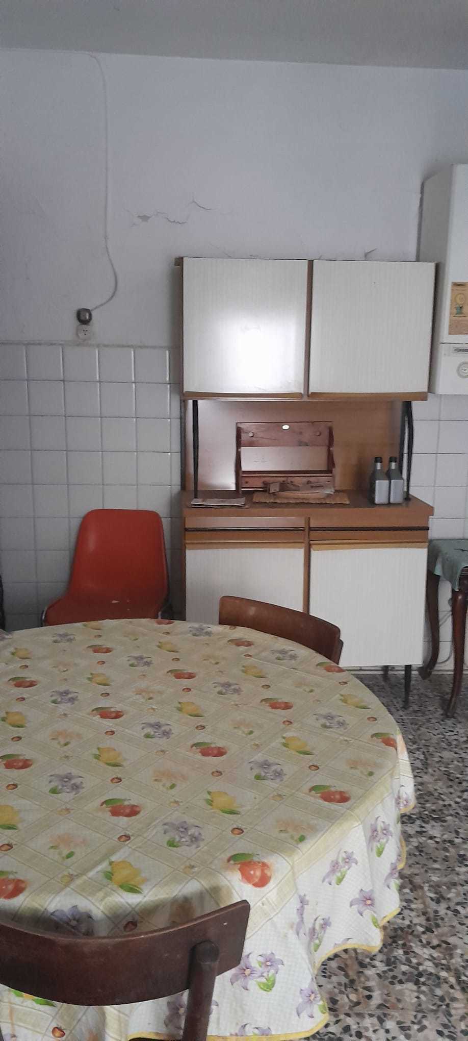 Casa indipendente da ristrutturare in via guglielmo marconi, Ziano Piacentino