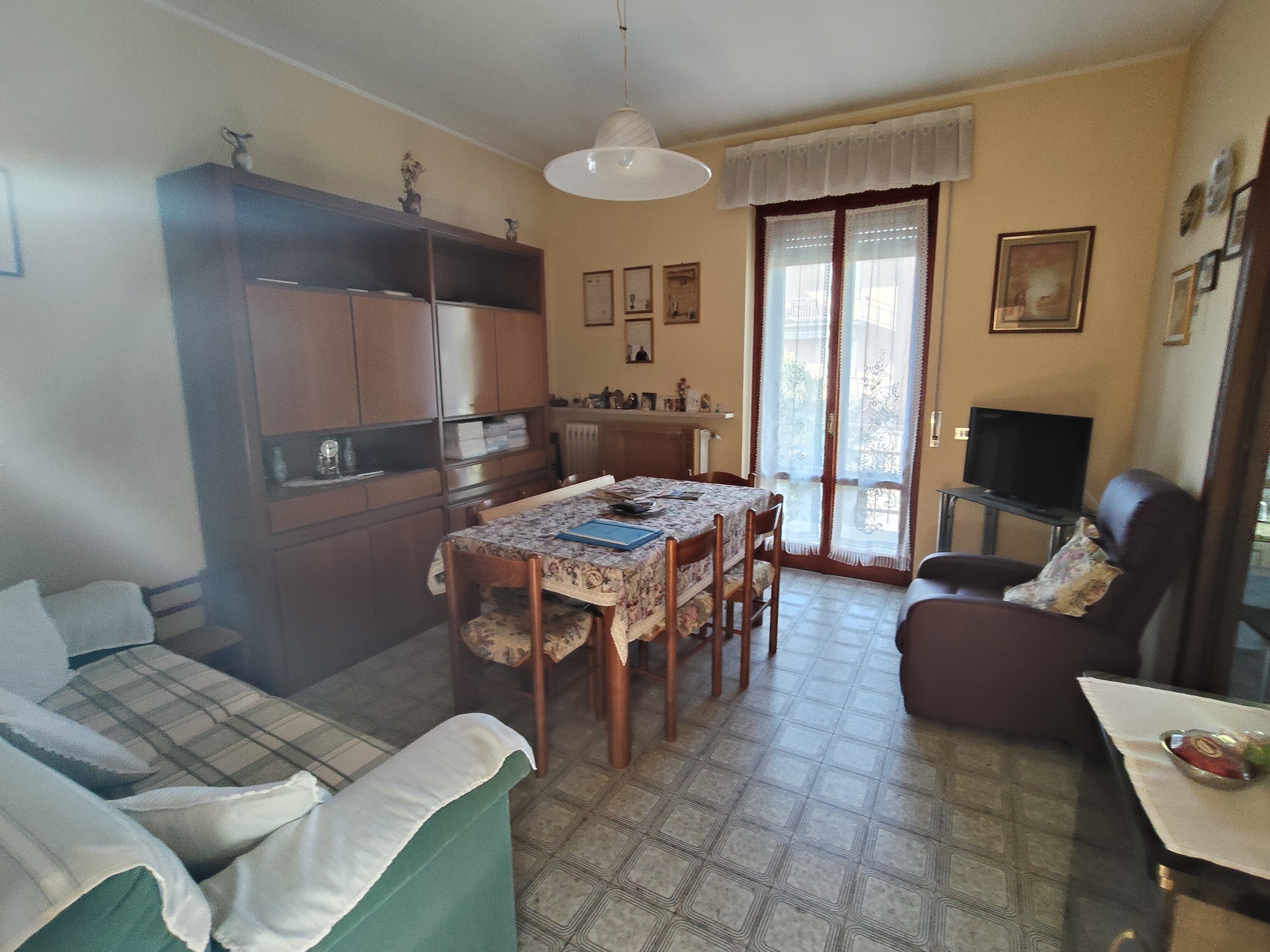 Casa indipendente con giardino in via don aristide conti, Castel San Giovanni