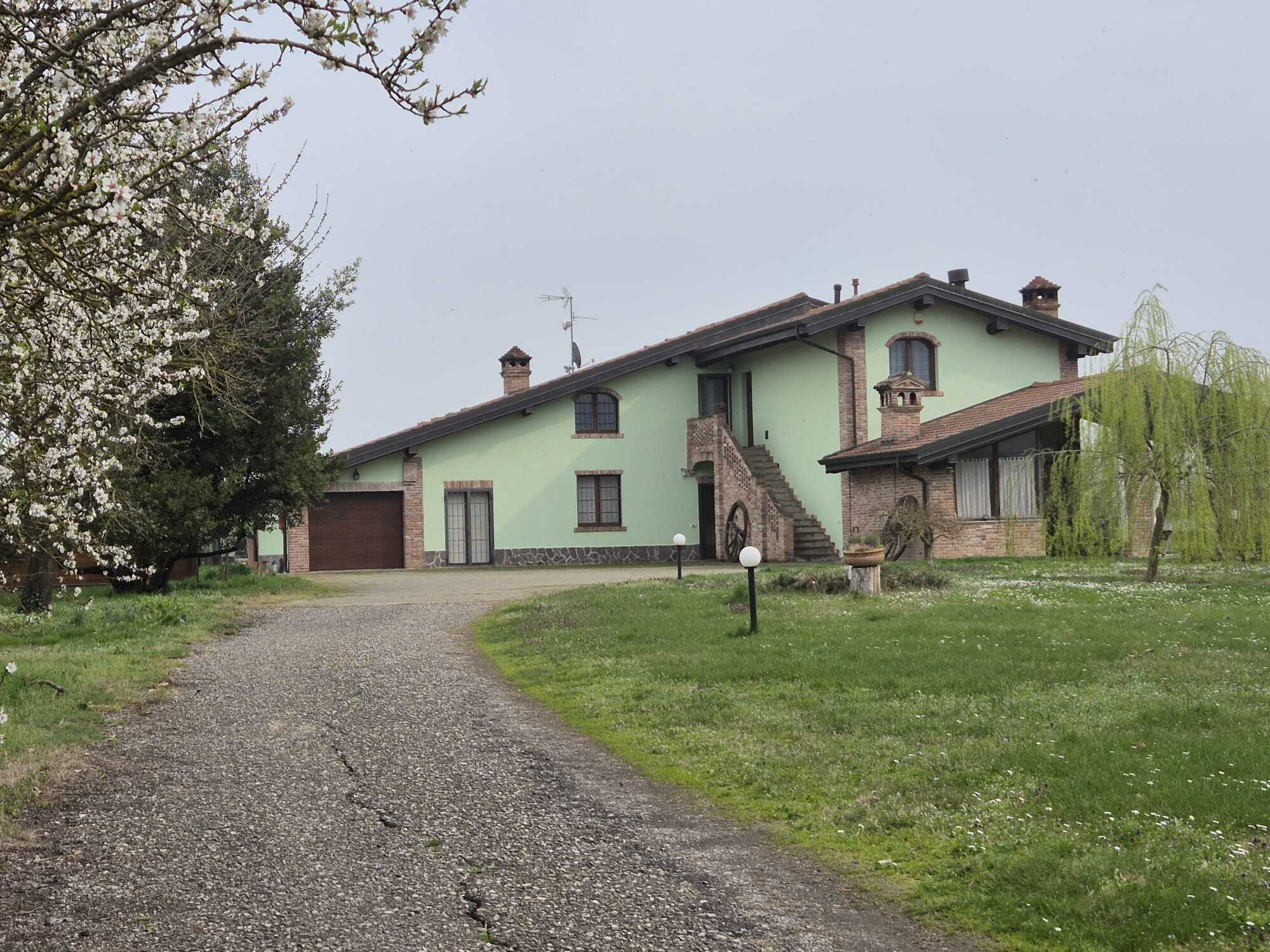 Casa indipendente con giardino in via san biagio, Borgonovo Val Tidone