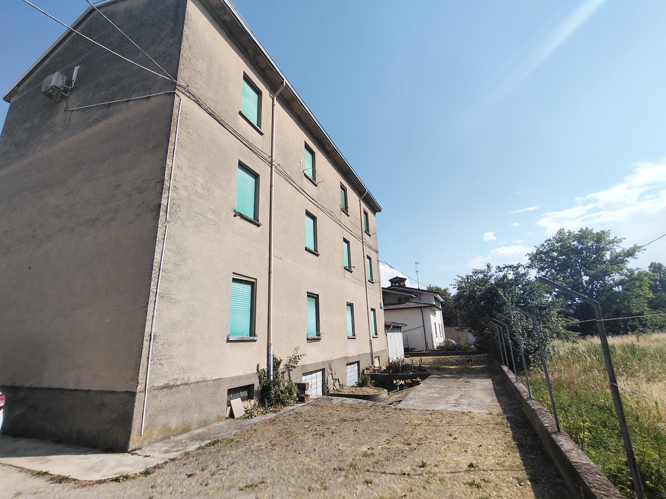Stabile/Palazzo con giardino in strada per ponteriglio 21, Pontenure