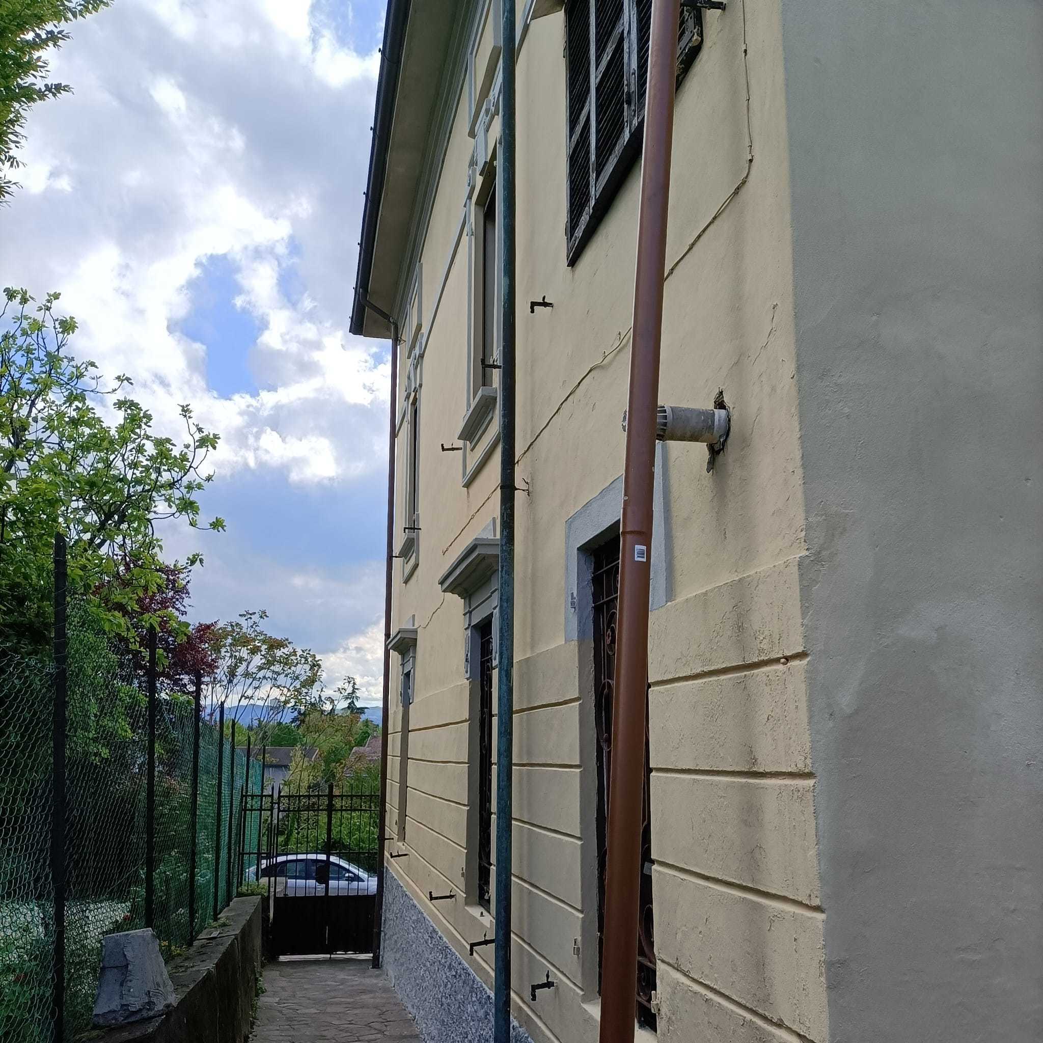 Casa indipendente con giardino in via emilia piacentina, Castel San Giovanni