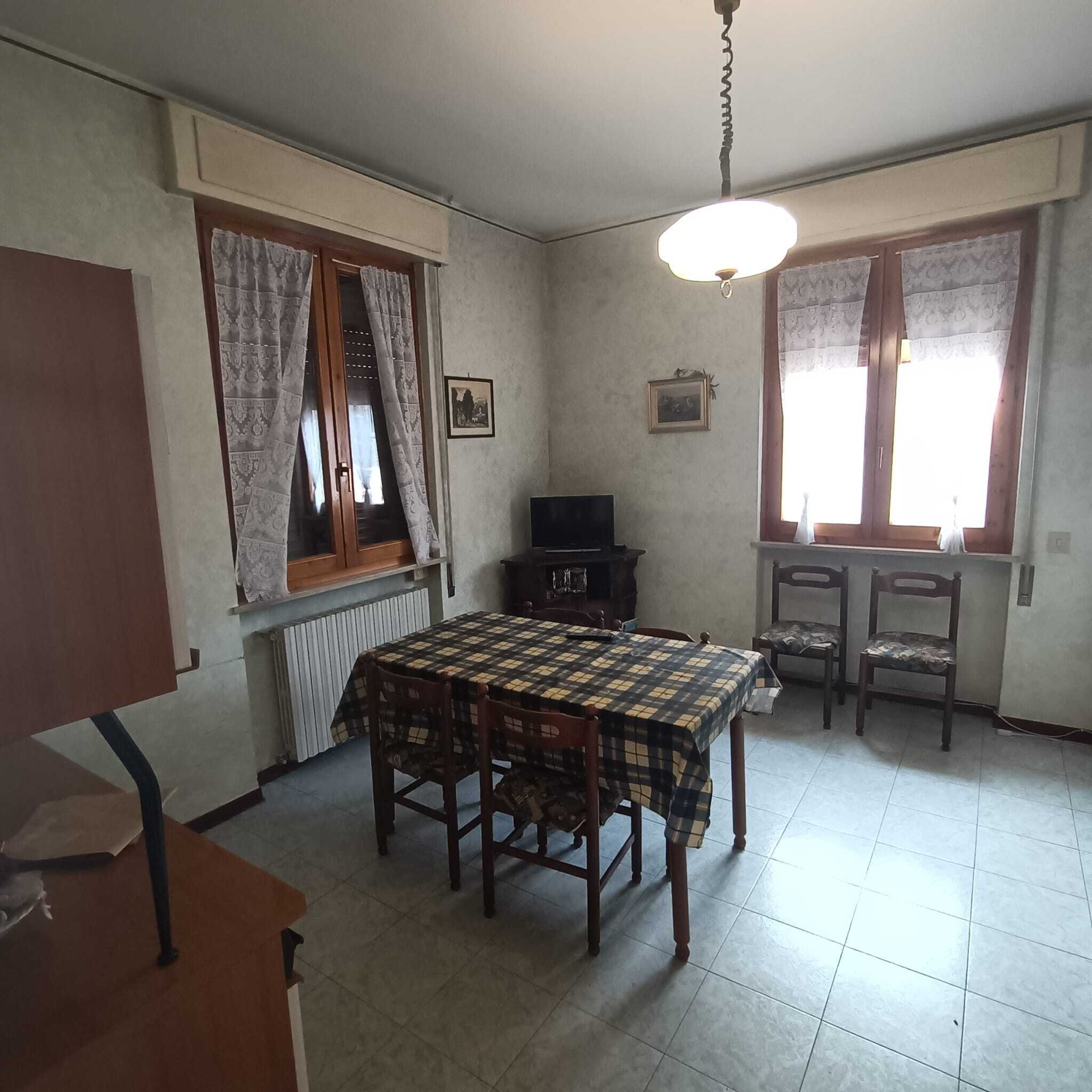 Casa indipendente con giardino in via malvicino 30, Castel San Giovanni