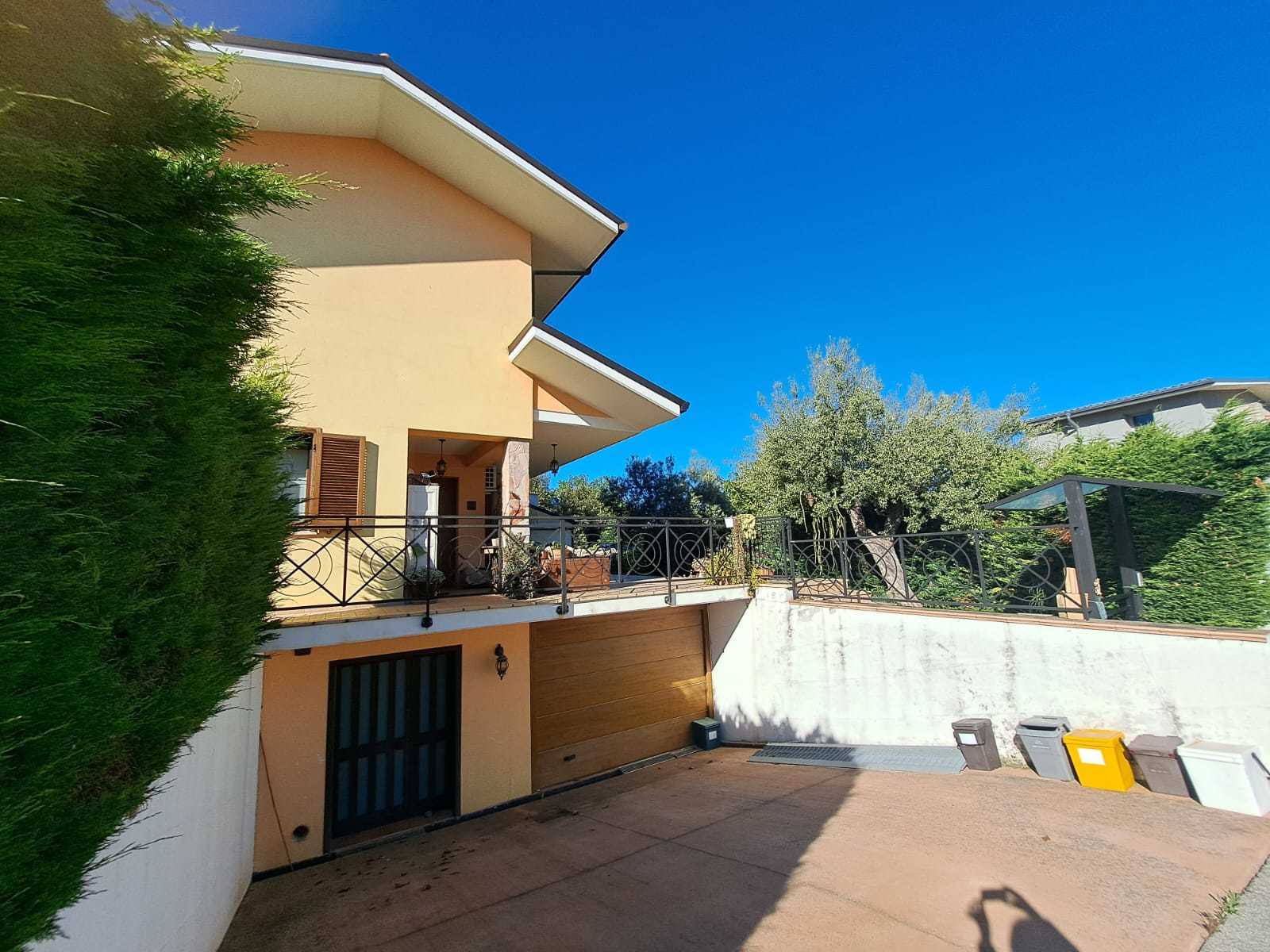 Villetta a schiera con giardino in via san giorgio 99, Treglio