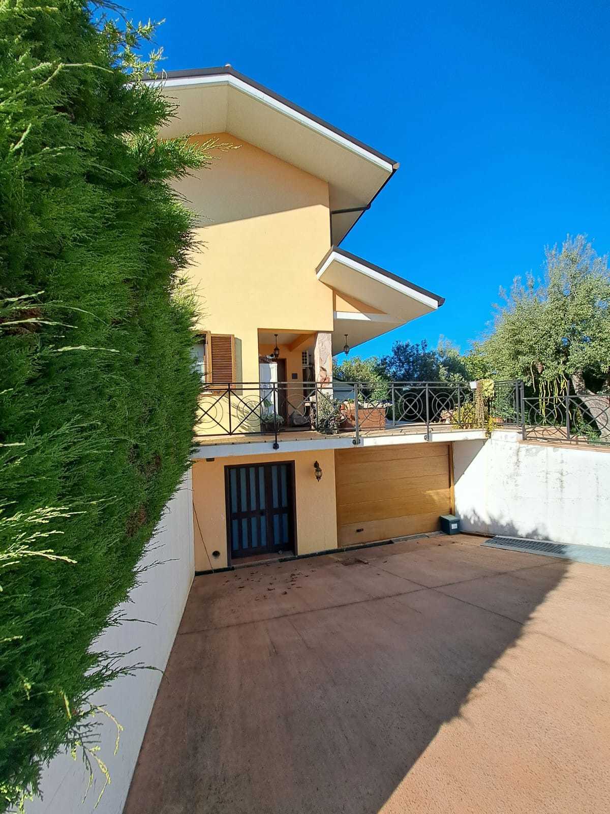 Villetta a schiera con giardino in via san giorgio 99, Treglio