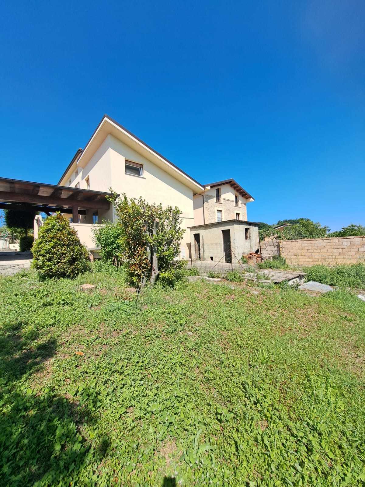 Casa indipendente con giardino in contrada follani 260, Lanciano