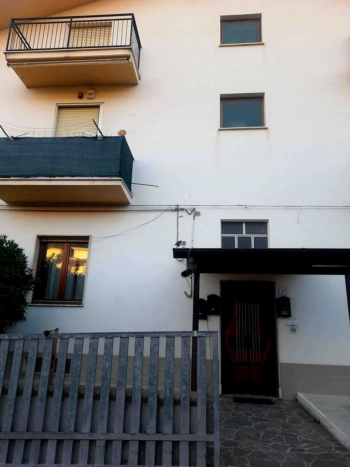 Trilocale in affitto a Archi