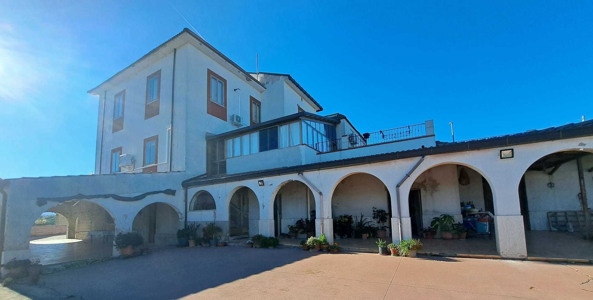 Casa indipendente con giardino in via colle della fonte 94, Frisa