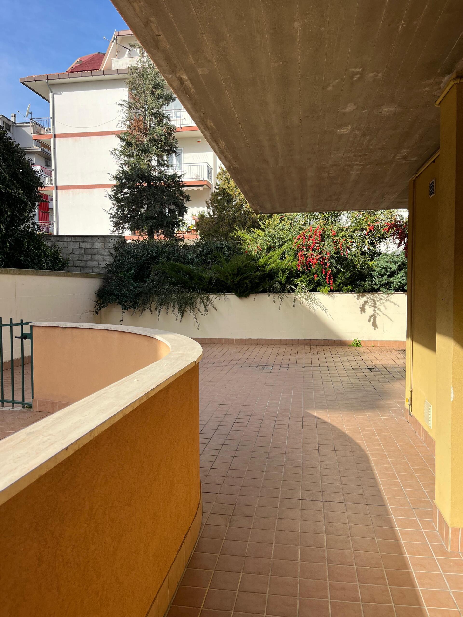 Appartamento con terrazzo in via cesare fagiani 27, Lanciano